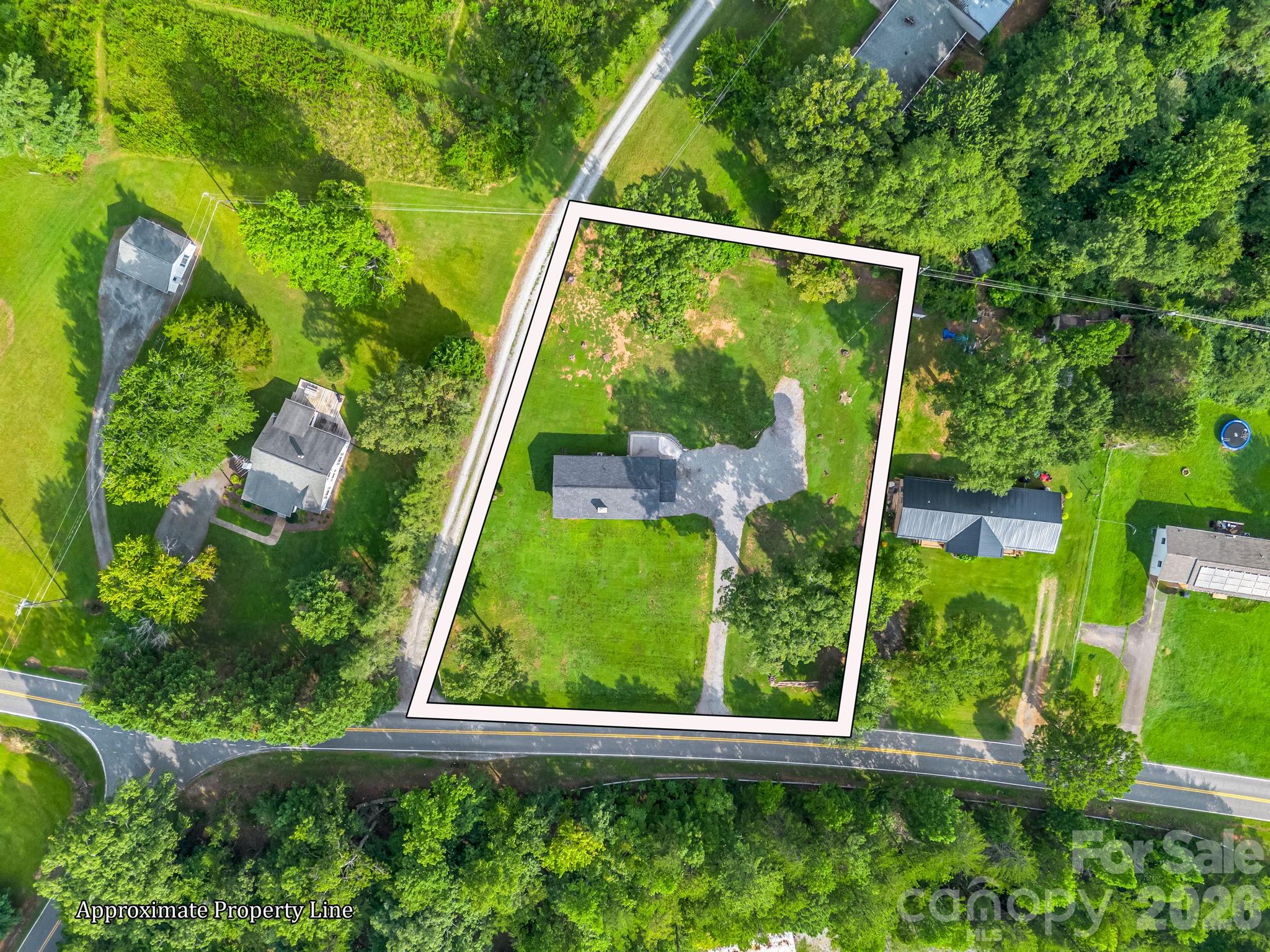 629 Thompson Road Property Photo 5