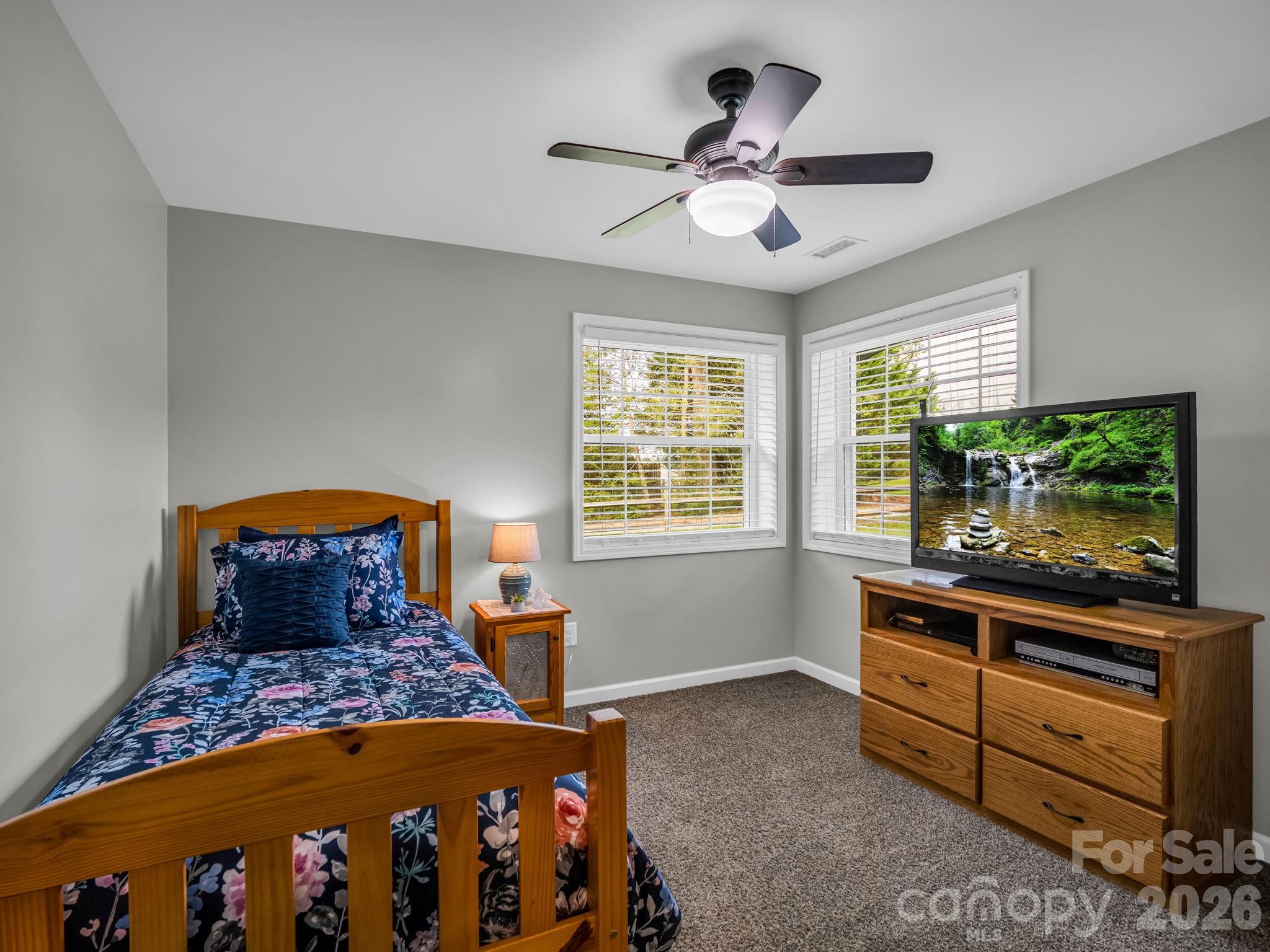629 Thompson Road Property Photo 20