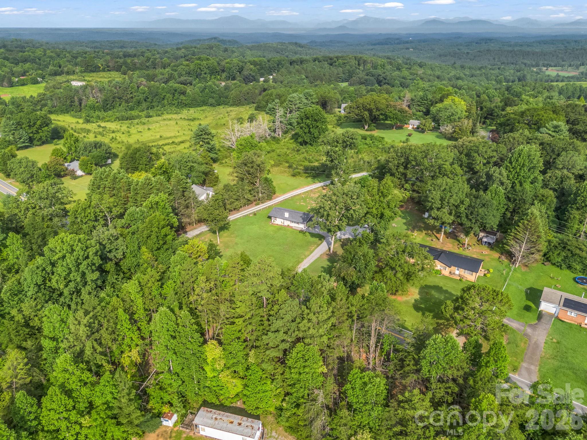 629 Thompson Road Property Photo 26