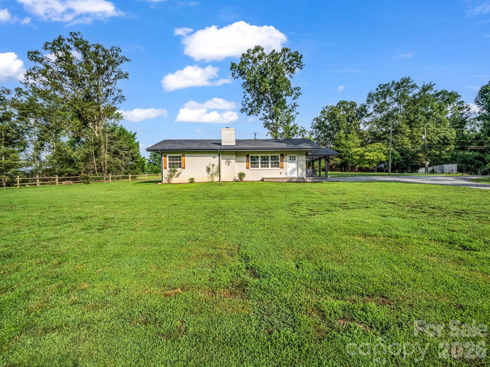 629 Thompson Road Property Photo 32