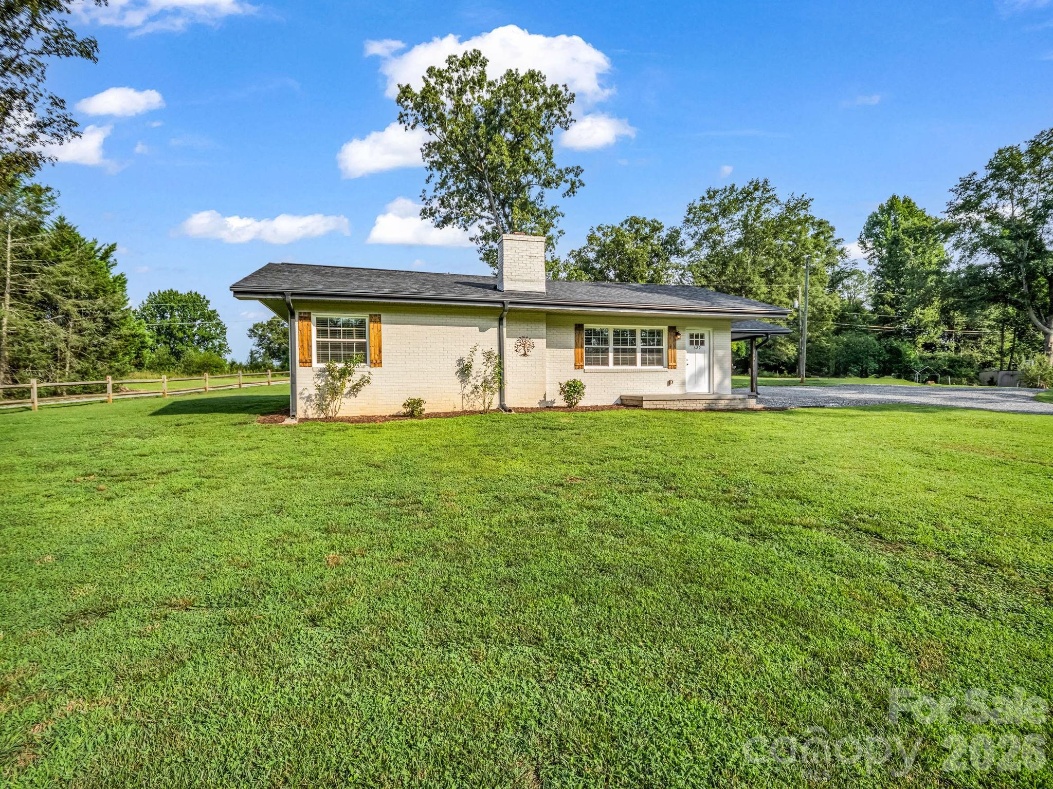 629 Thompson Road Property Photo 34