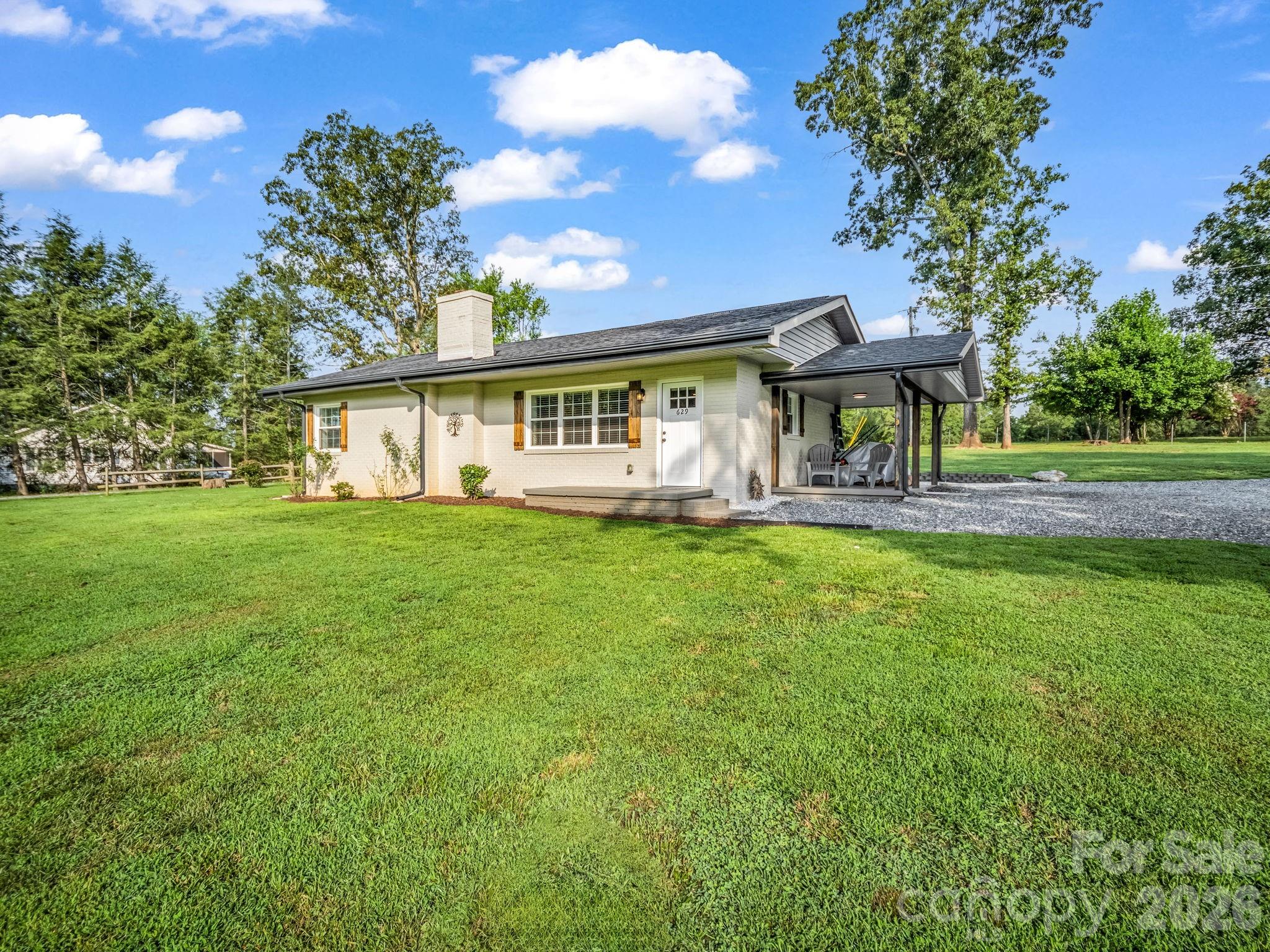 629 Thompson Road Property Photo 36