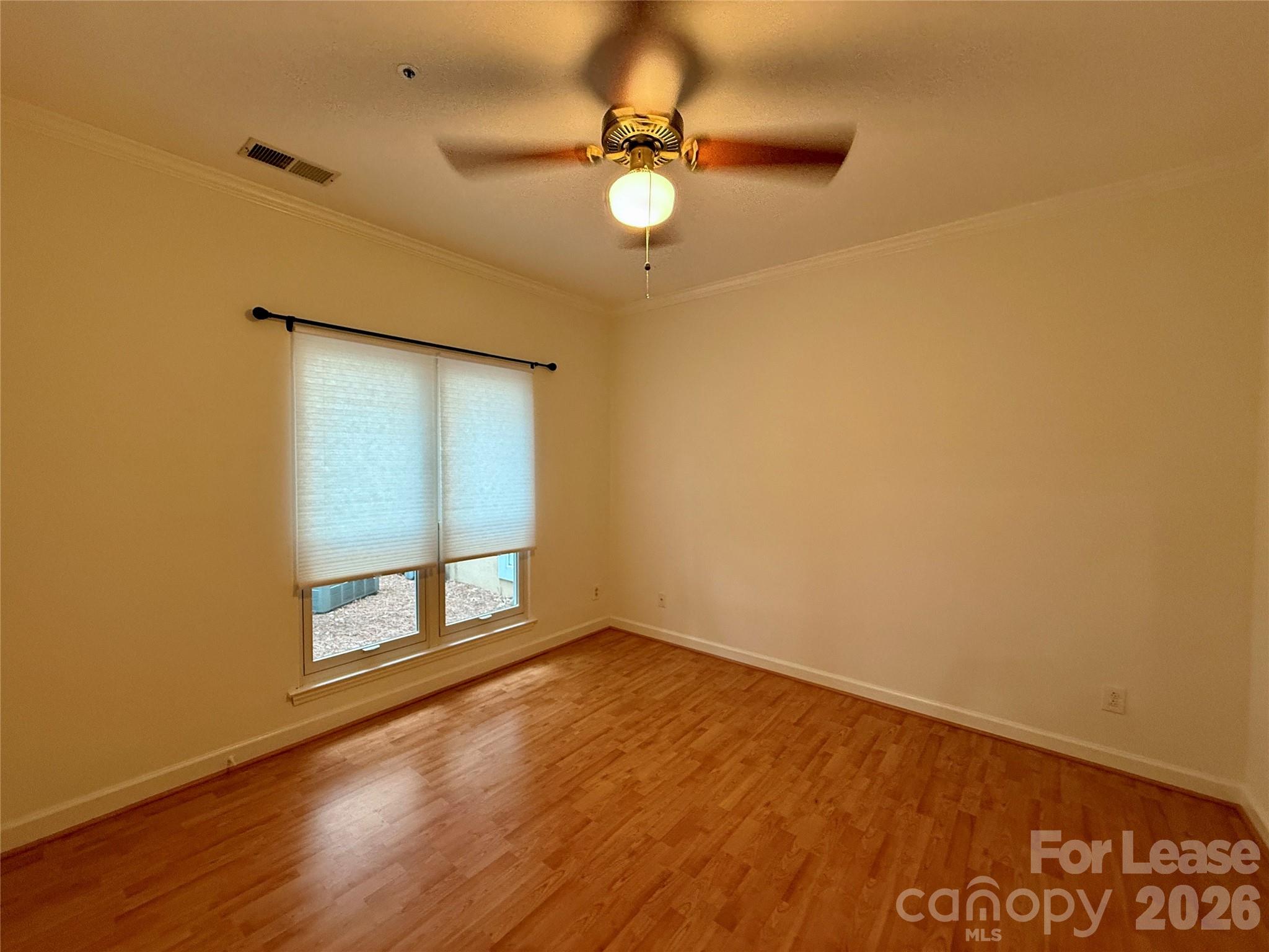18009 Kings Point Drive D Property Photo 12