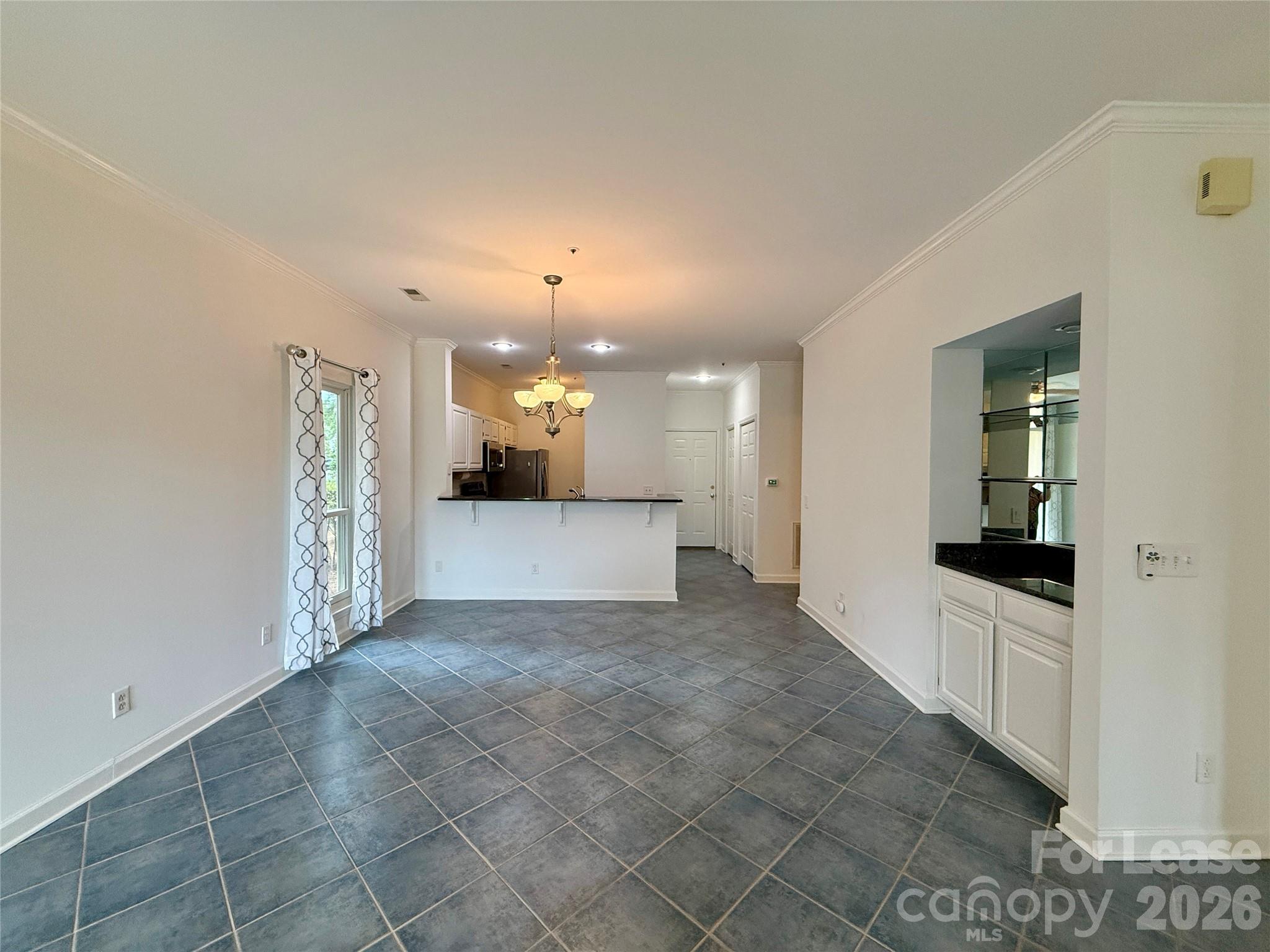 18009 Kings Point Drive D Property Photo 16