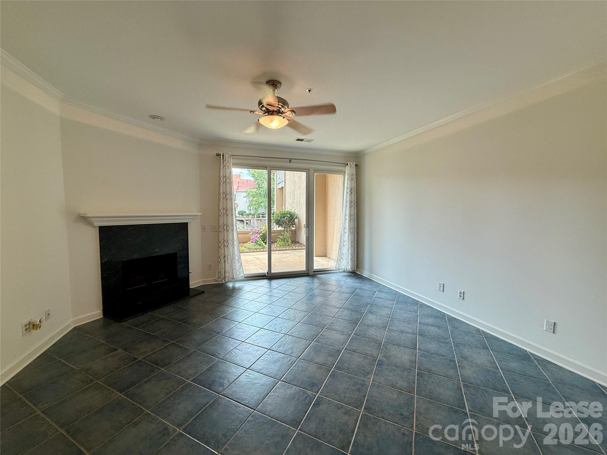 18009 Kings Point Drive D Property Photo 17