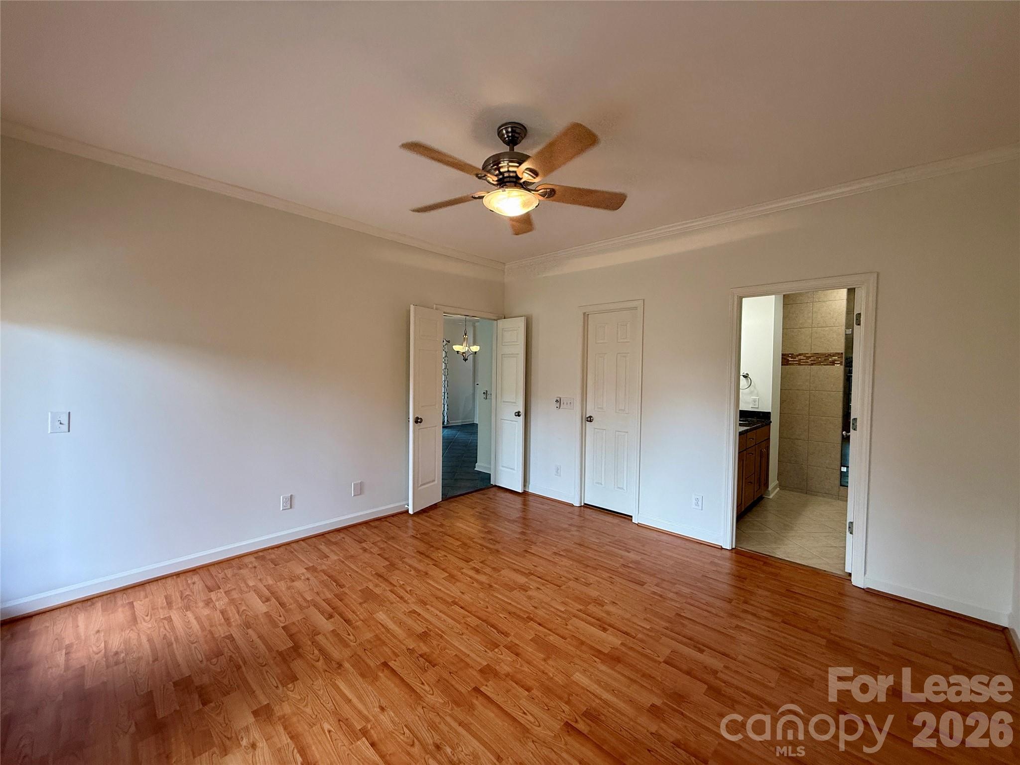 18009 Kings Point Drive D Property Photo 18