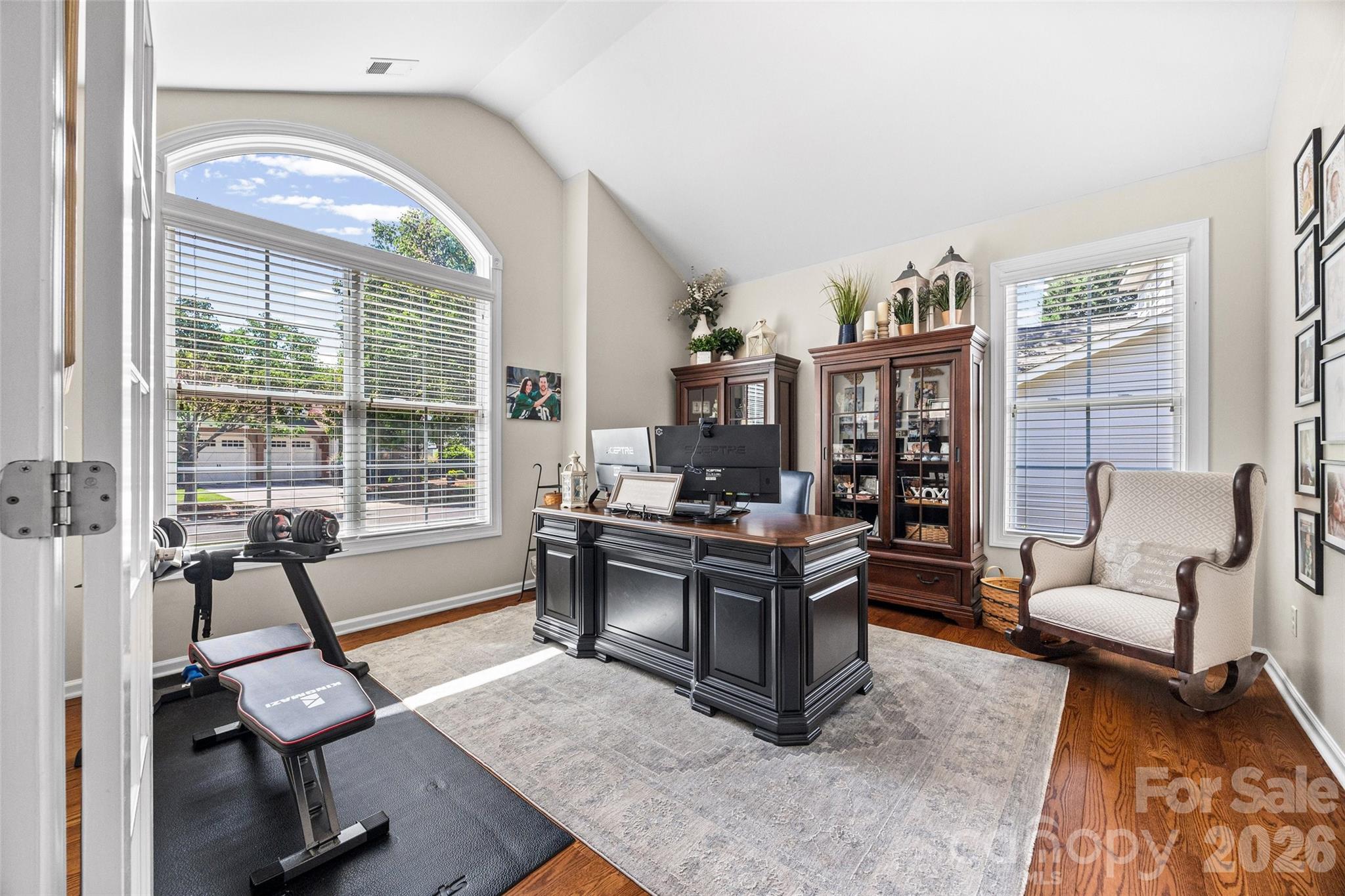8621 Sequoia Grove Lane Property Photo 6