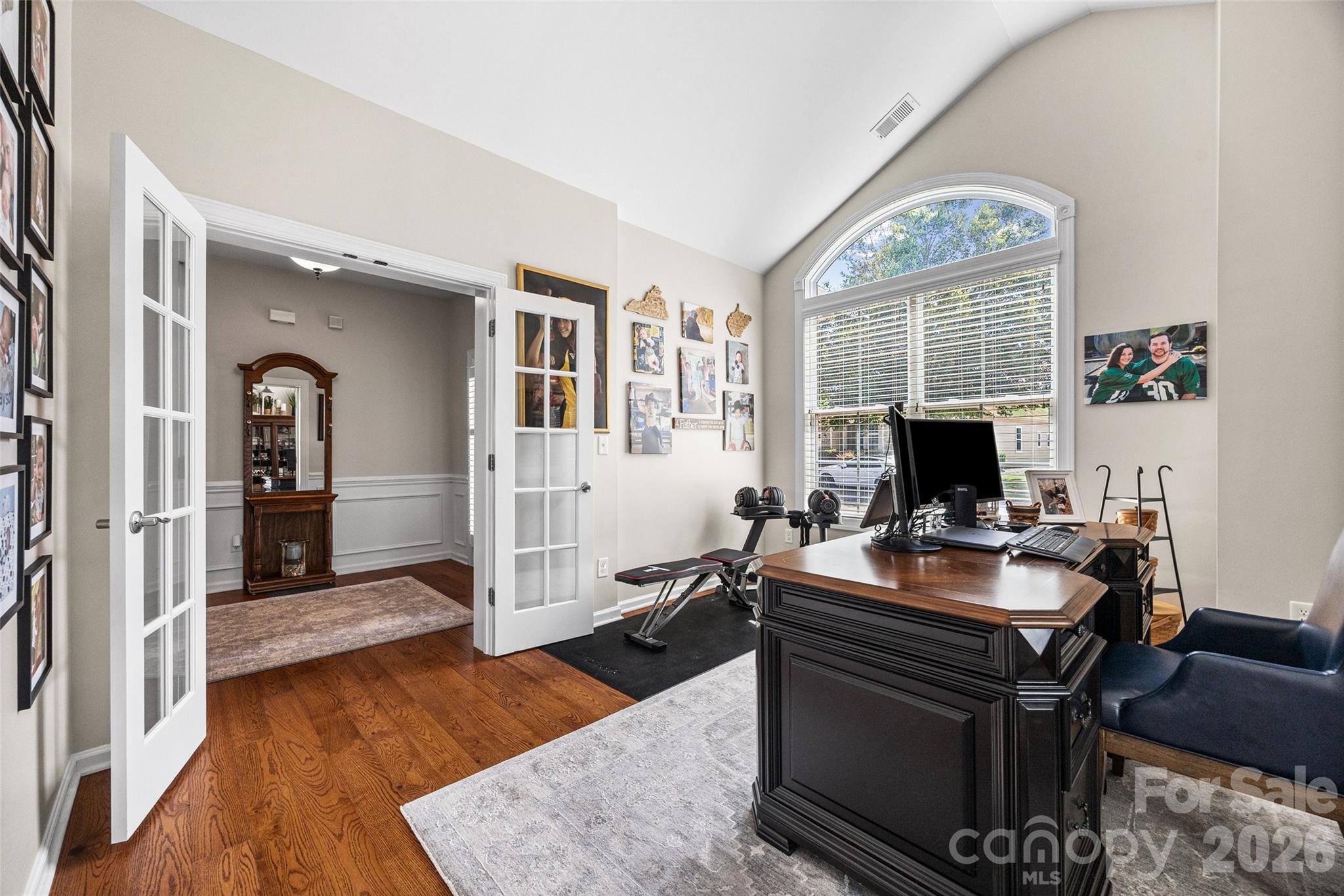 8621 Sequoia Grove Lane Property Photo 7