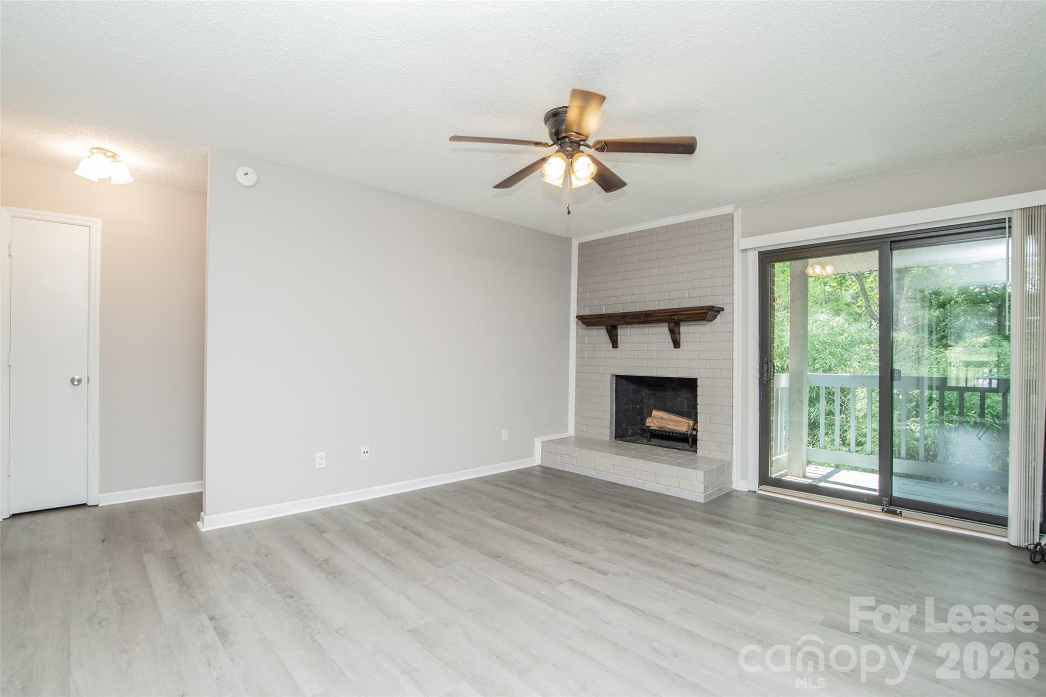 11064 Harrowfield Road Property Photo 6