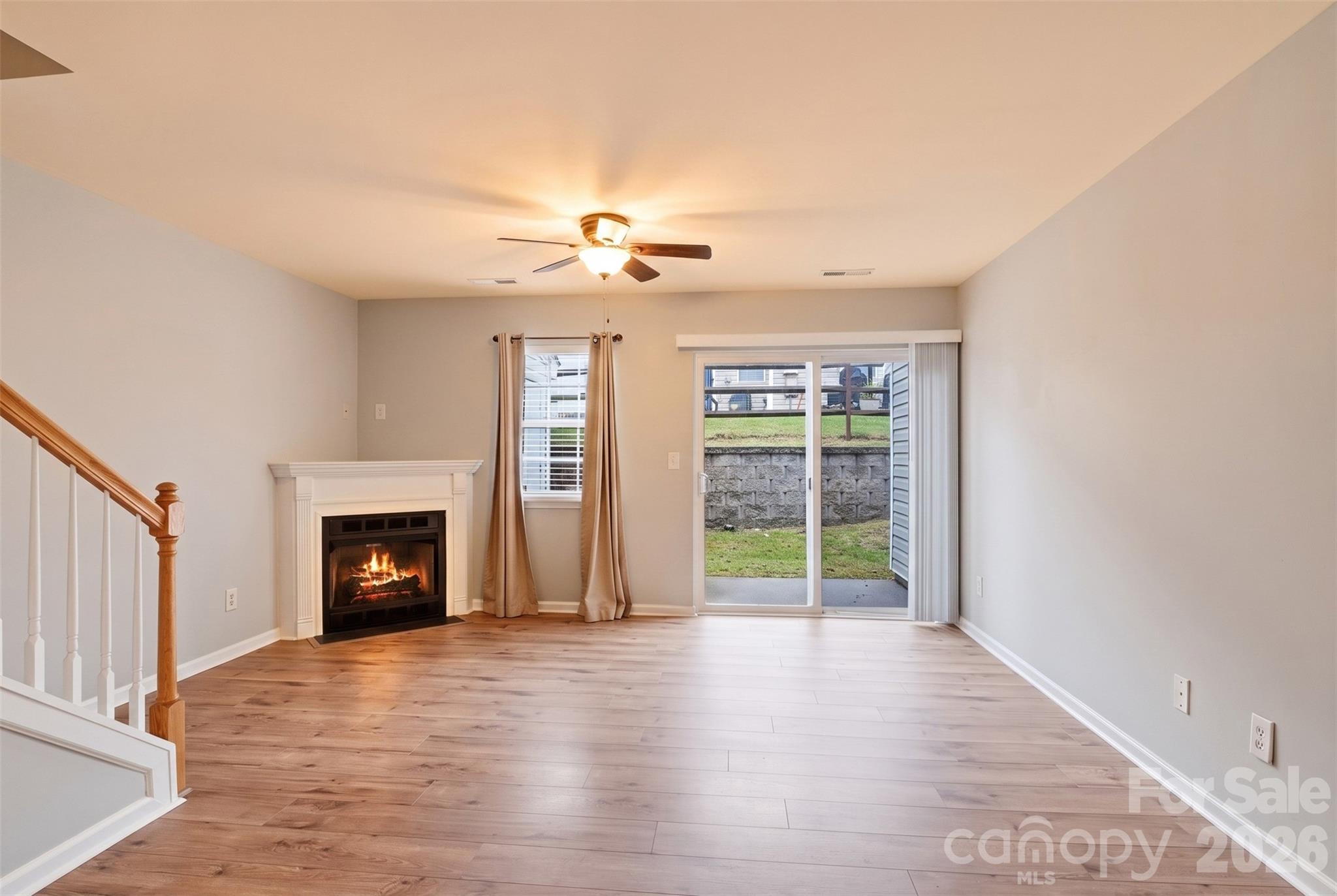 774 Rock Lake Glen Property Photo 10
