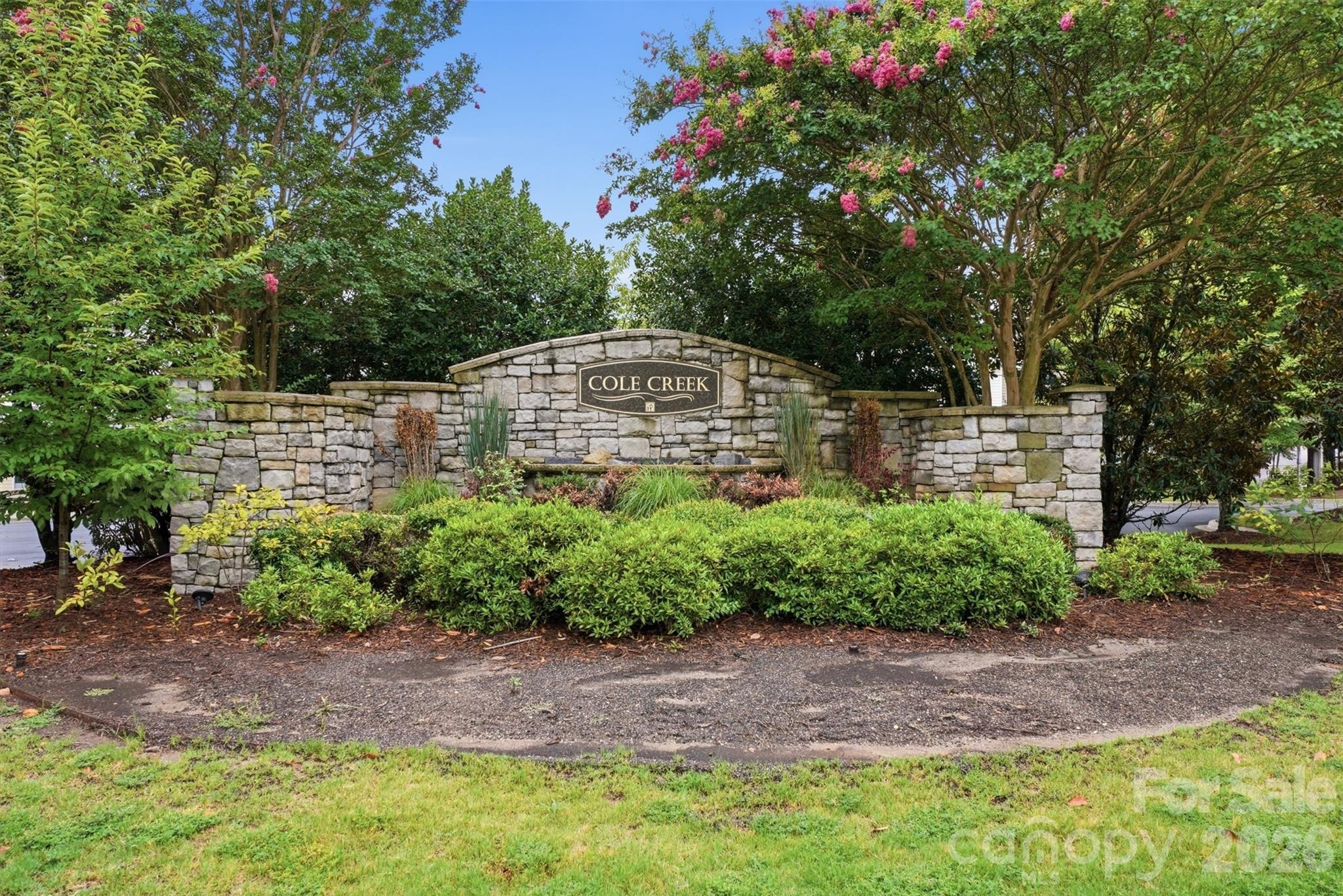 774 Rock Lake Glen Property Photo 26