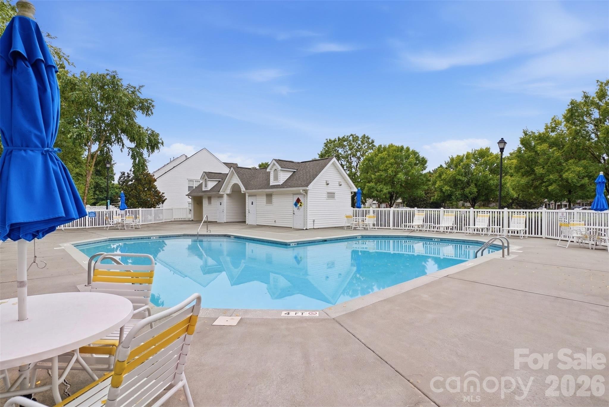 774 Rock Lake Glen Property Photo 28