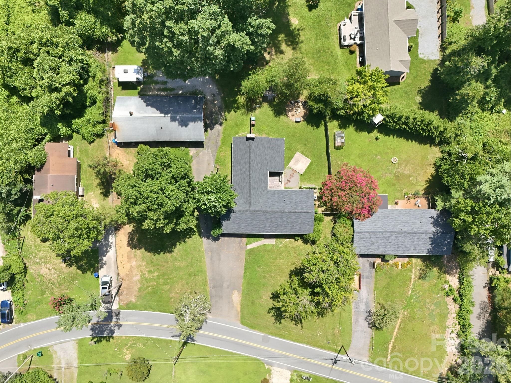 376 School Road Property Photo 4