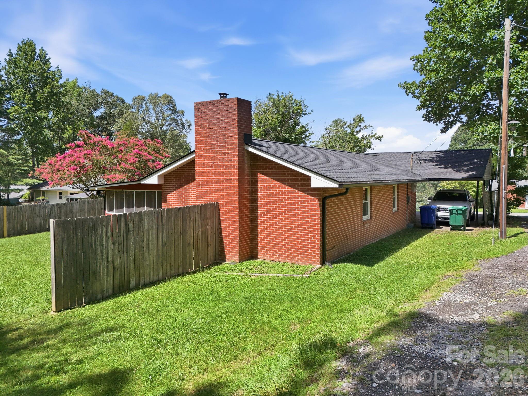 376 School Road Property Photo 9