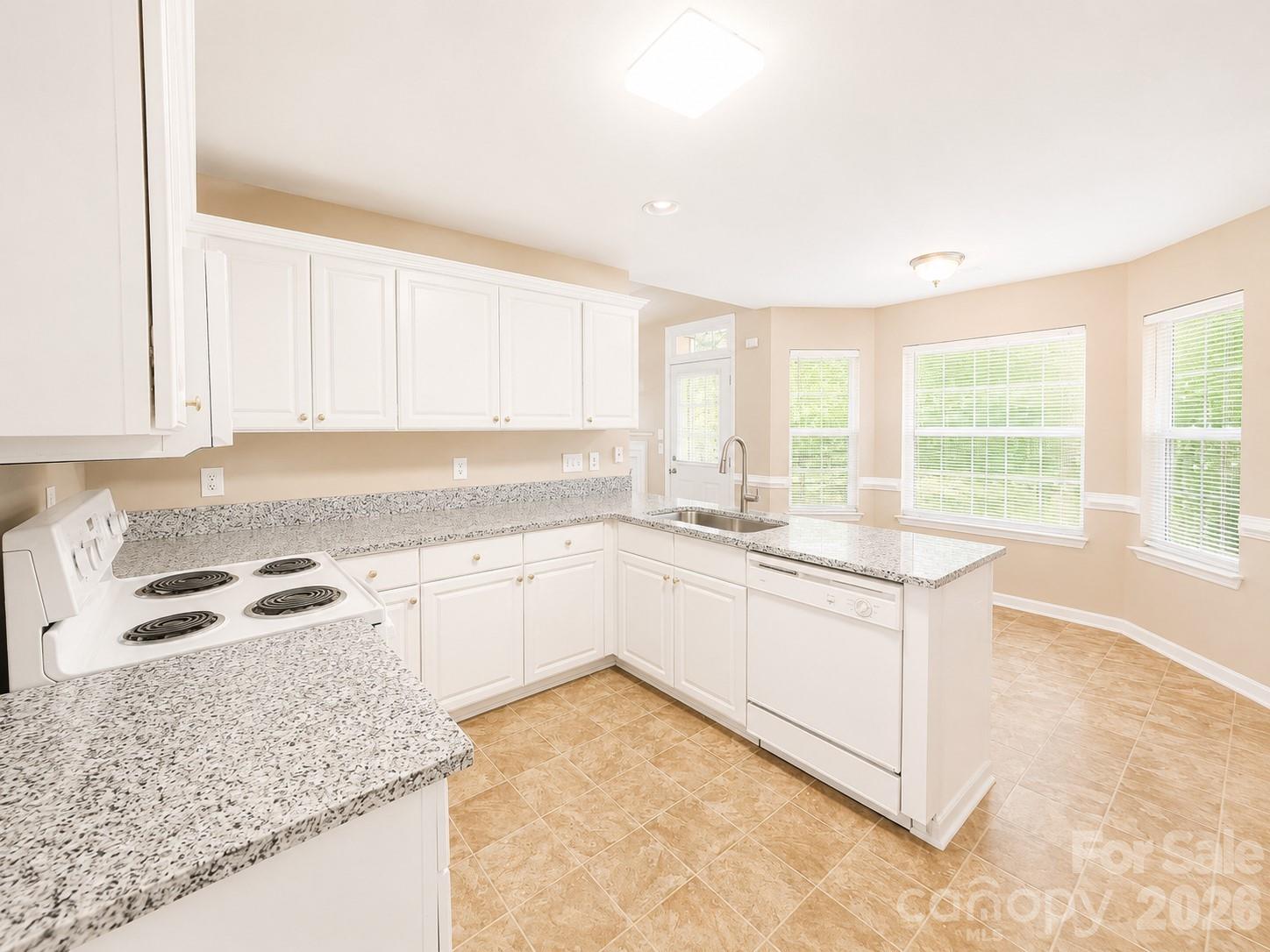 6417 Spanish Moss Lane Property Photo 8