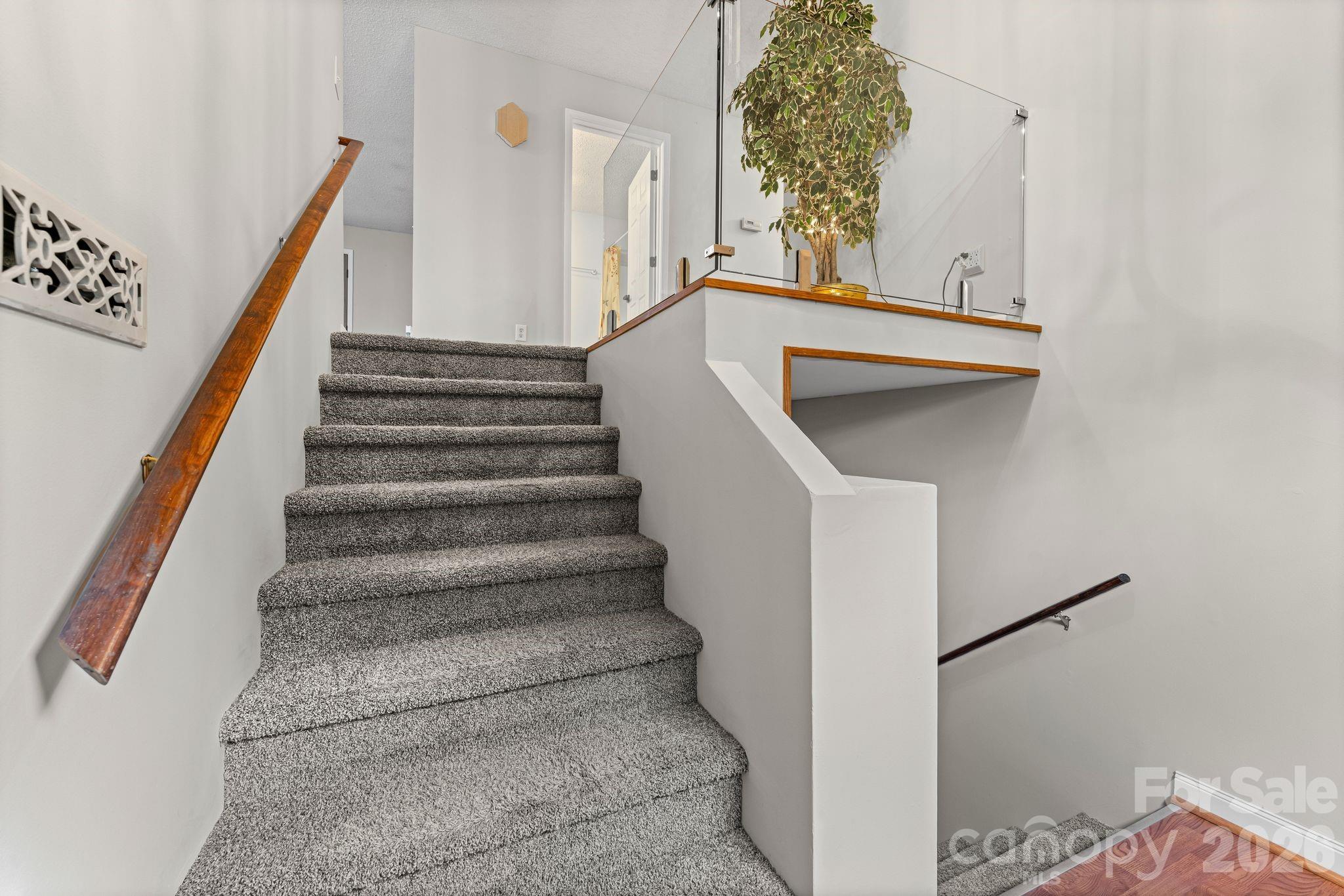 1833 Helmstetler Road Property Photo 8