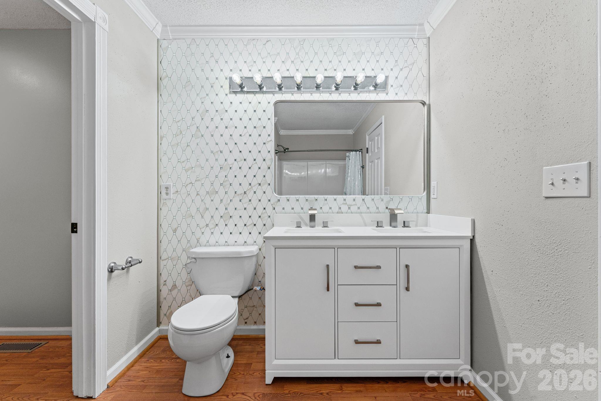 1833 Helmstetler Road Property Photo 30
