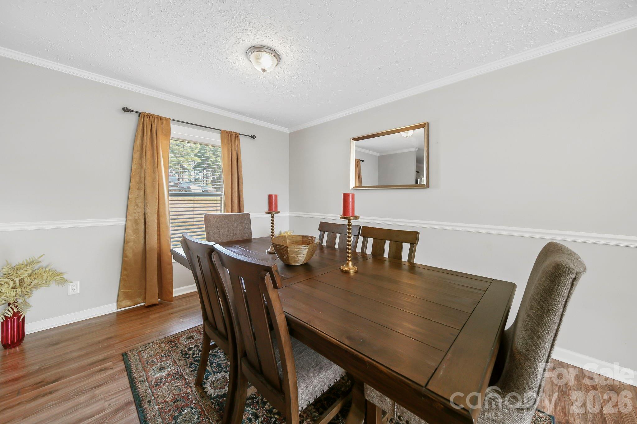 360 Sparkleberry Lane Property Photo 5