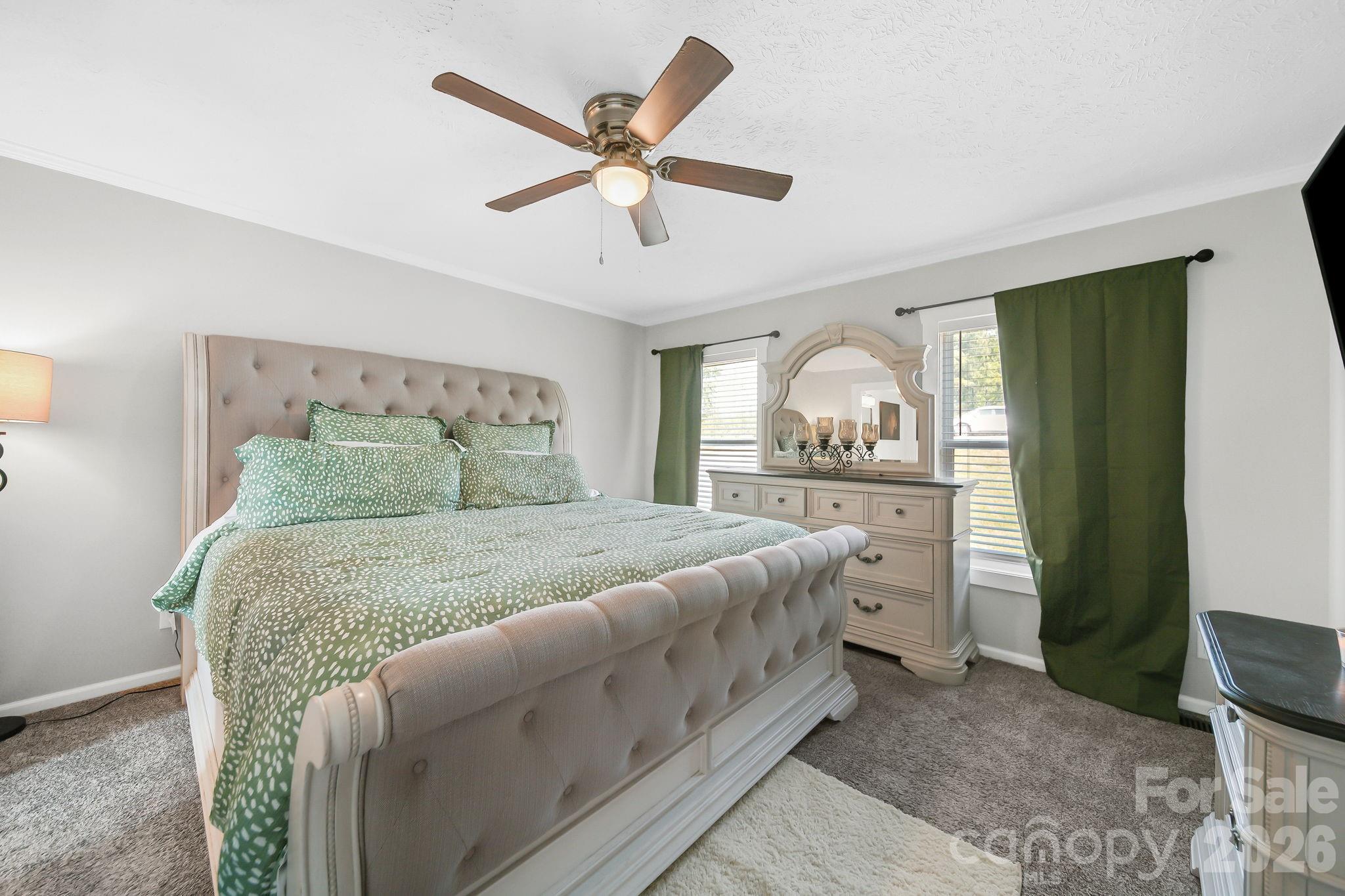 360 Sparkleberry Lane Property Photo 10