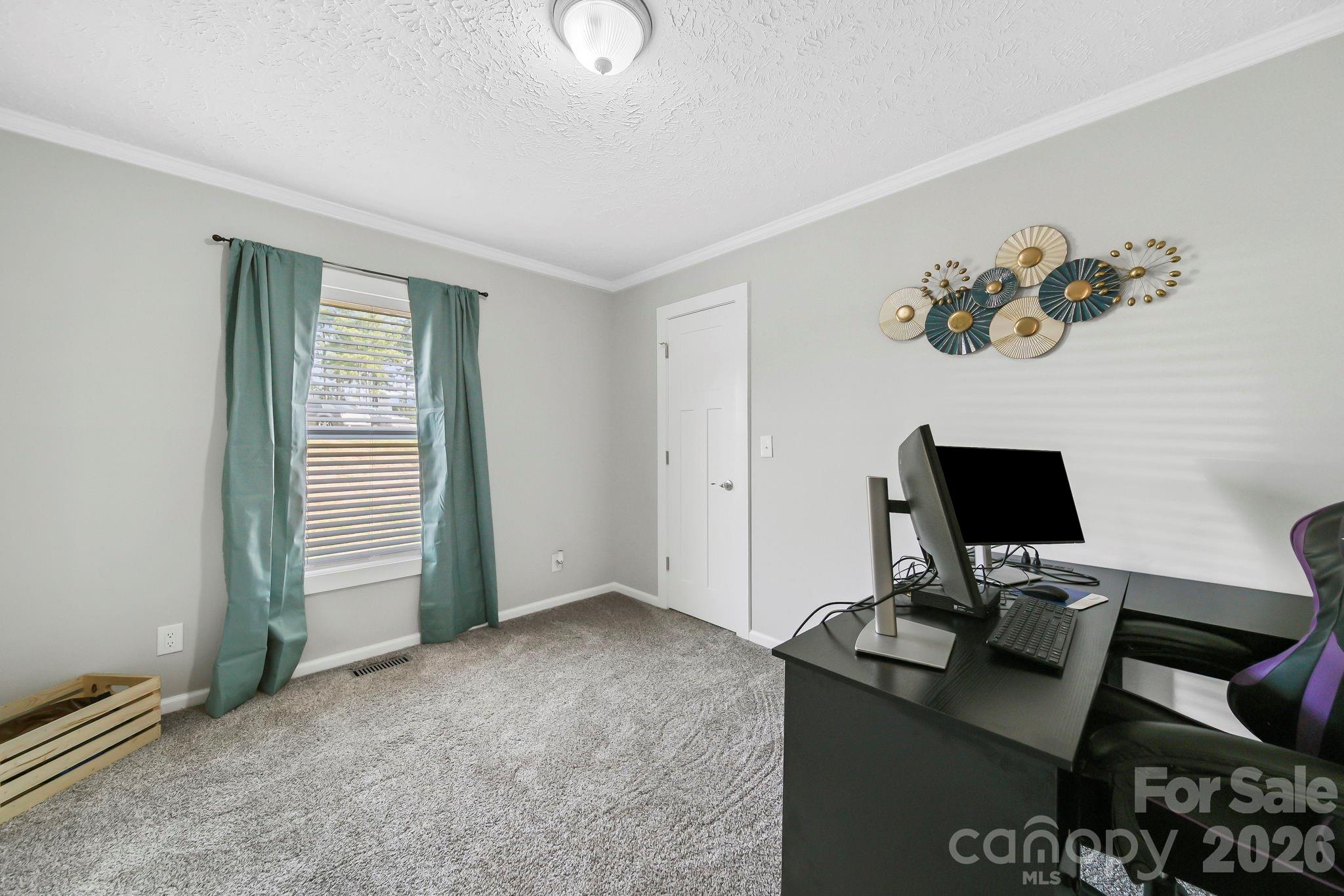 360 Sparkleberry Lane Property Photo 13