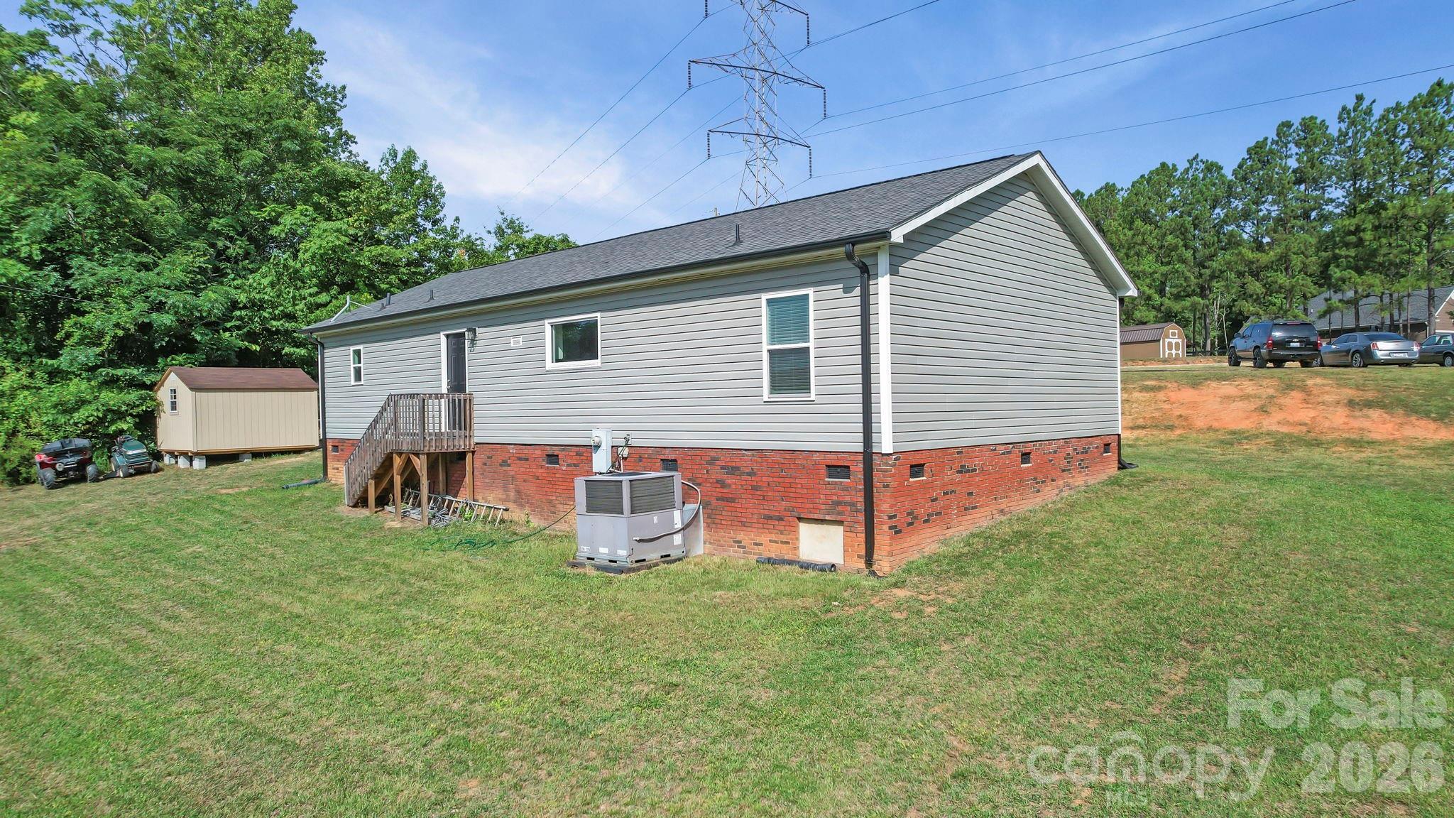360 Sparkleberry Lane Property Photo 18