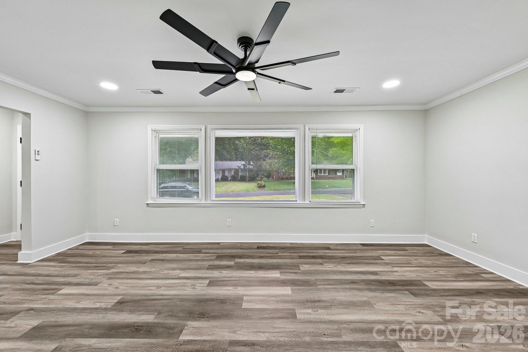 4022 Southgate Drive Property Photo 7