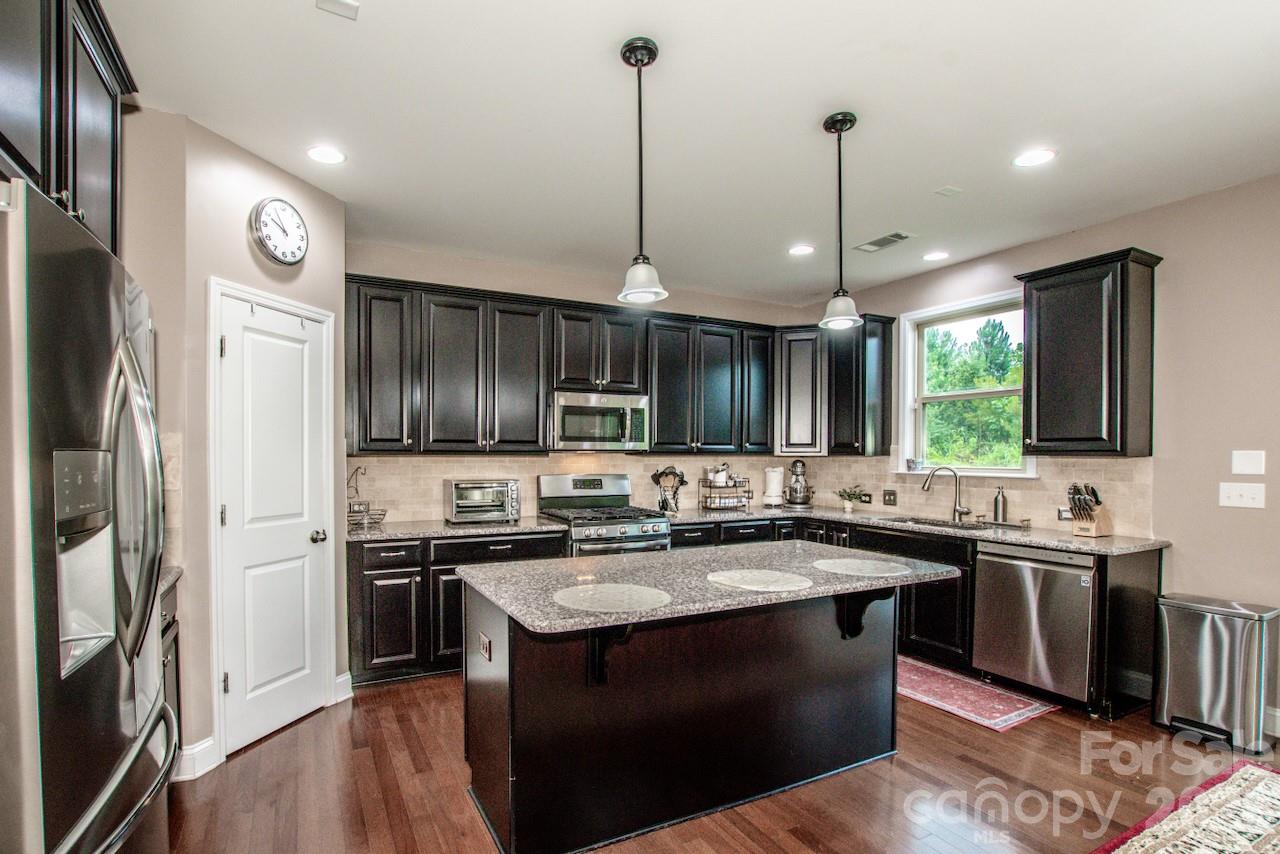 130 Eagles Landing Drive Property Photo 19