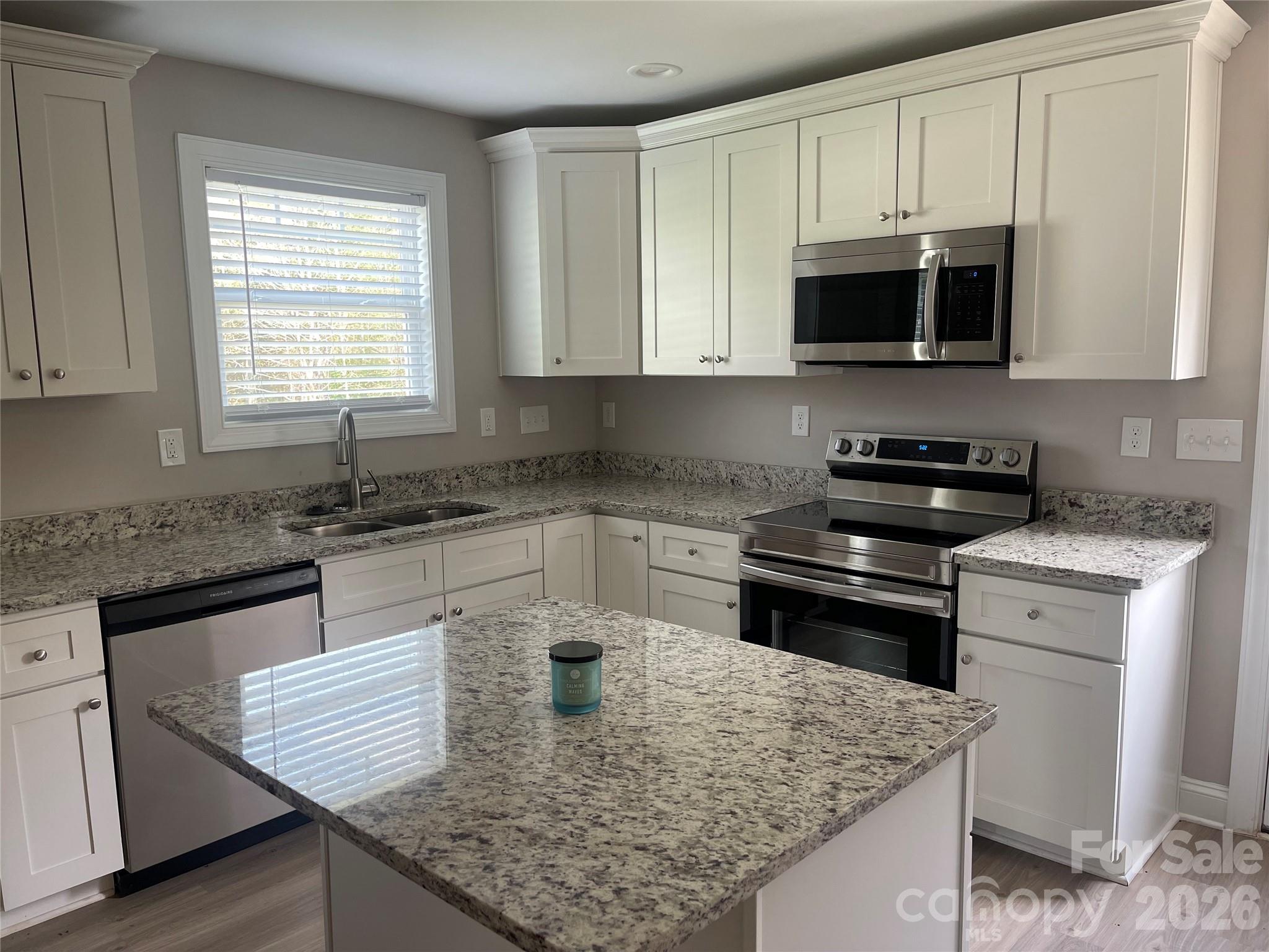 1711 Greenbrooke Road Property Photo 1