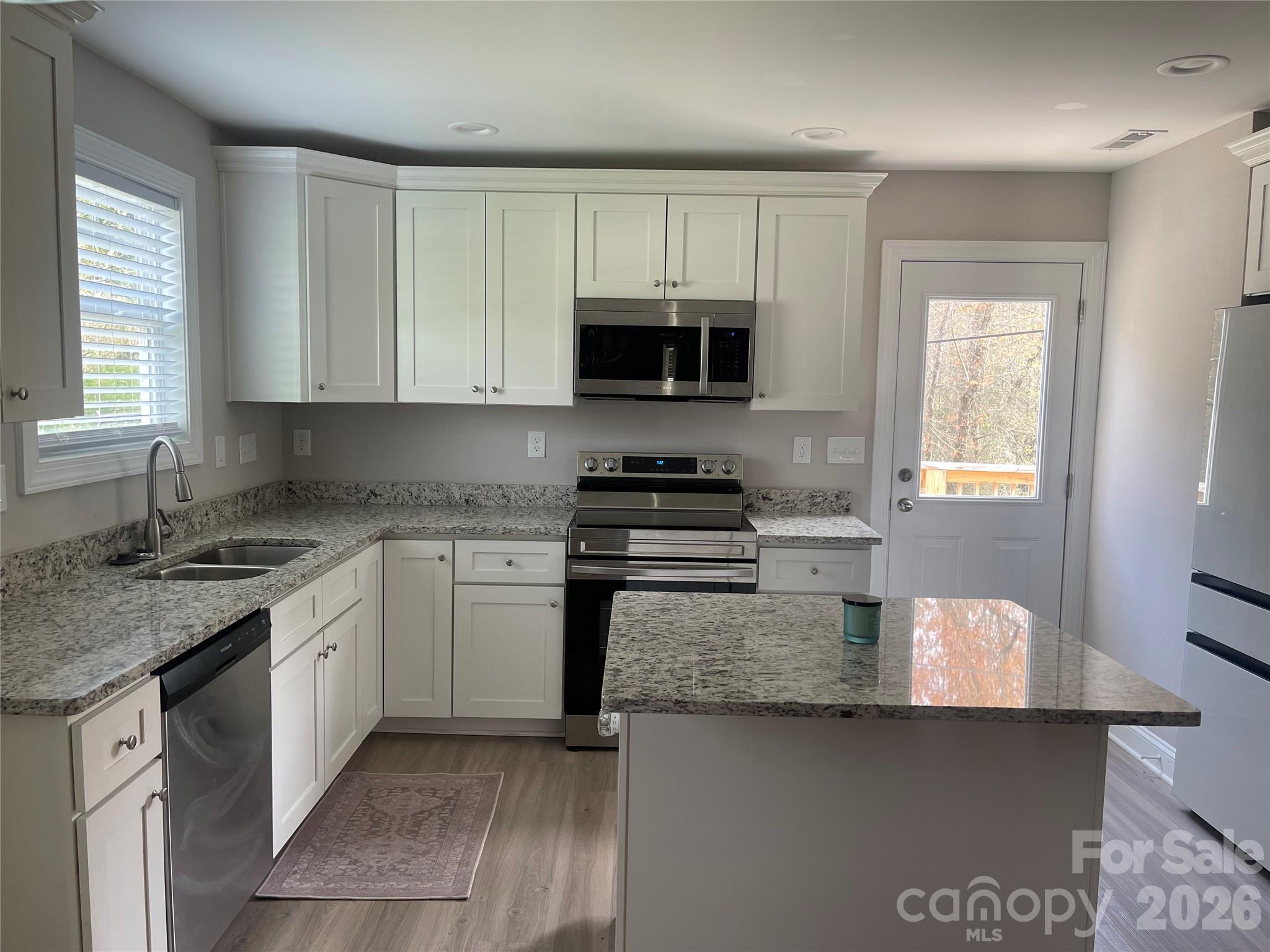 1711 Greenbrooke Road Property Photo 8