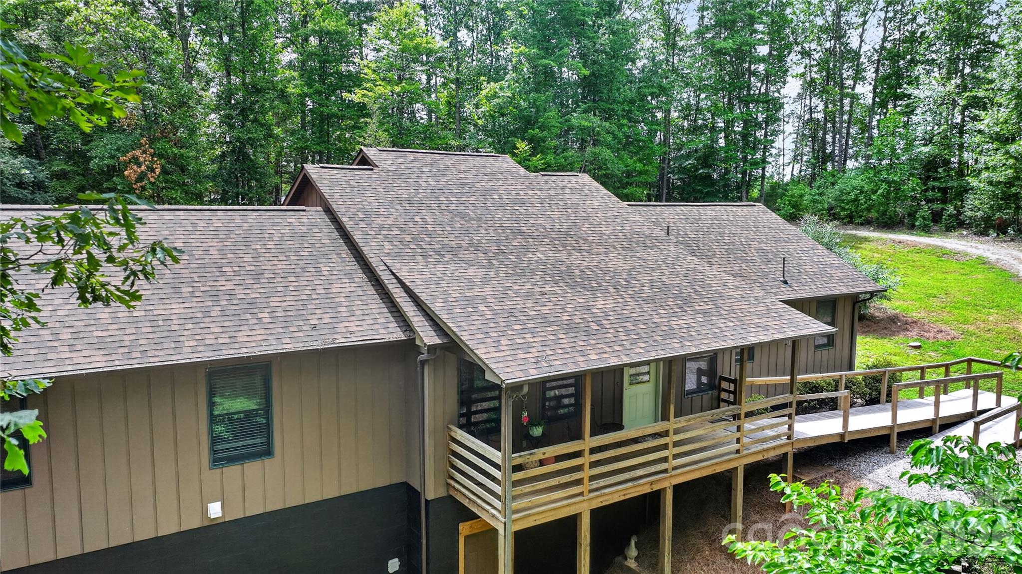 1044 Belvidere Lane Property Photo 8