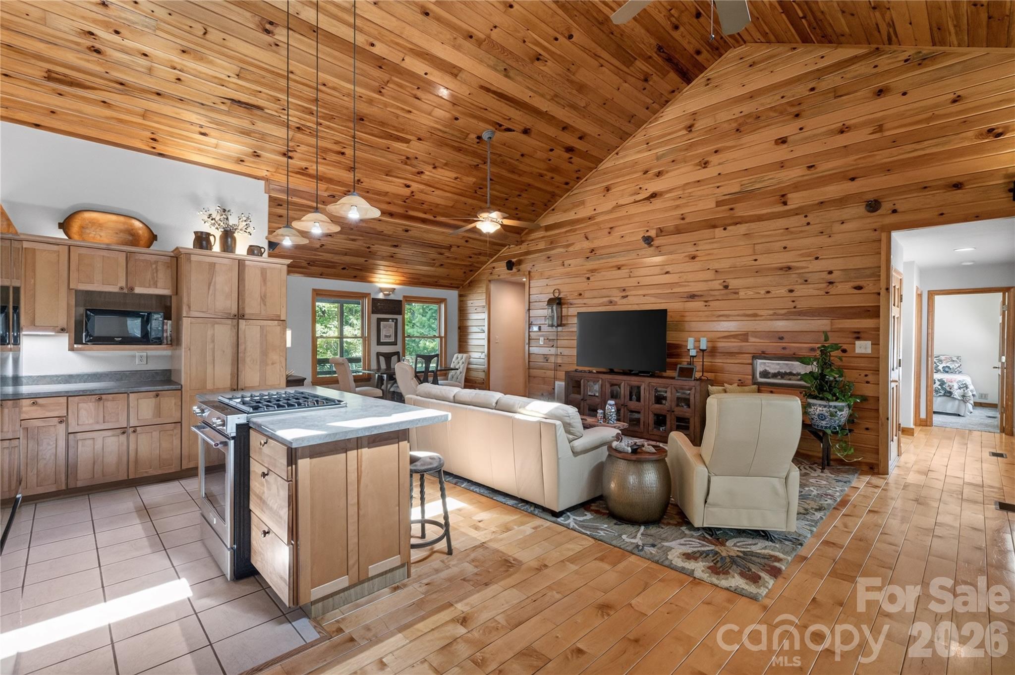 1044 Belvidere Lane Property Photo 13