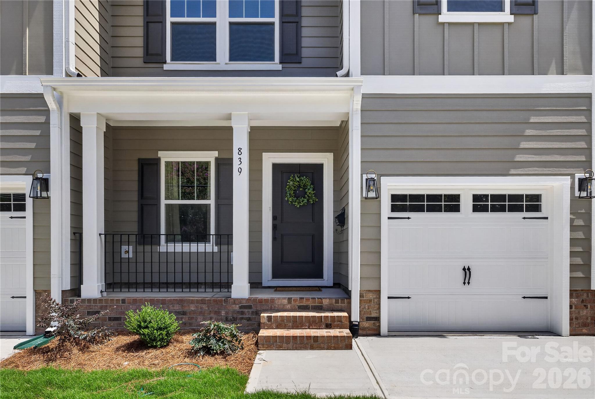 839 Druid Circle Property Photo 2