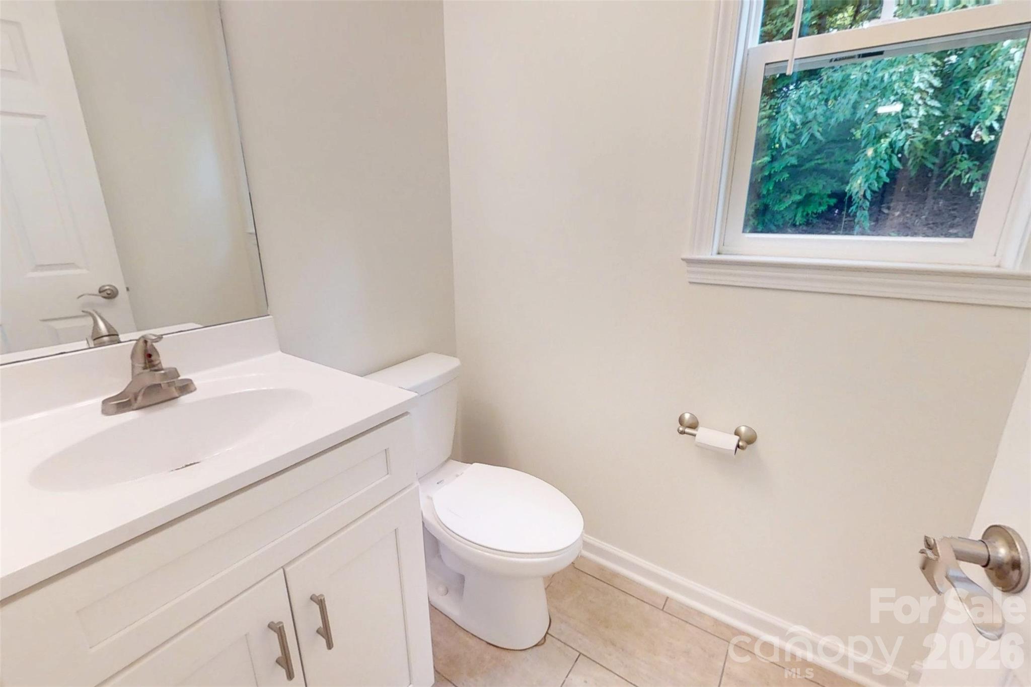 1017 Baldwin Commons Drive Property Photo 12