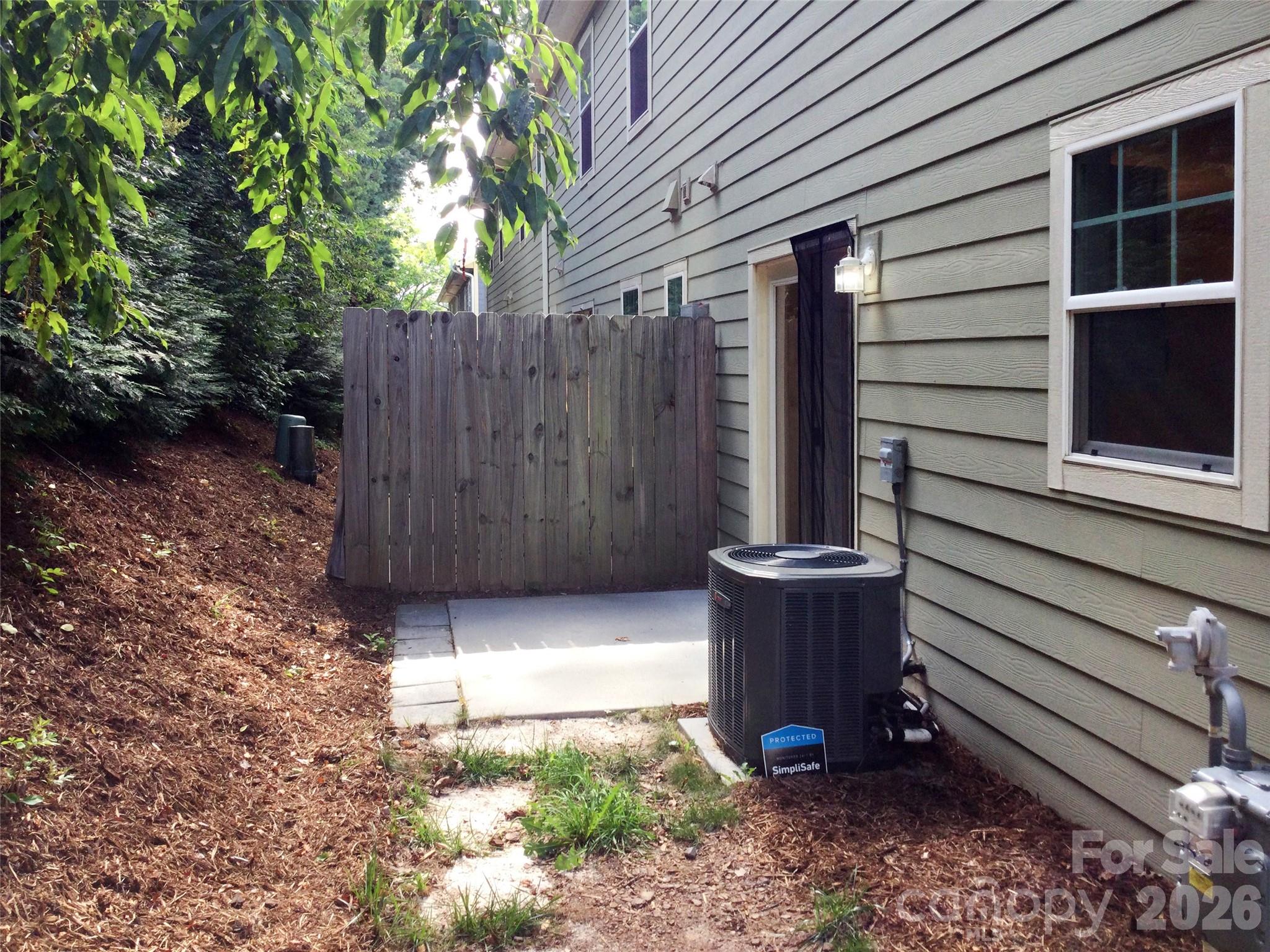 1017 Baldwin Commons Drive Property Photo 23