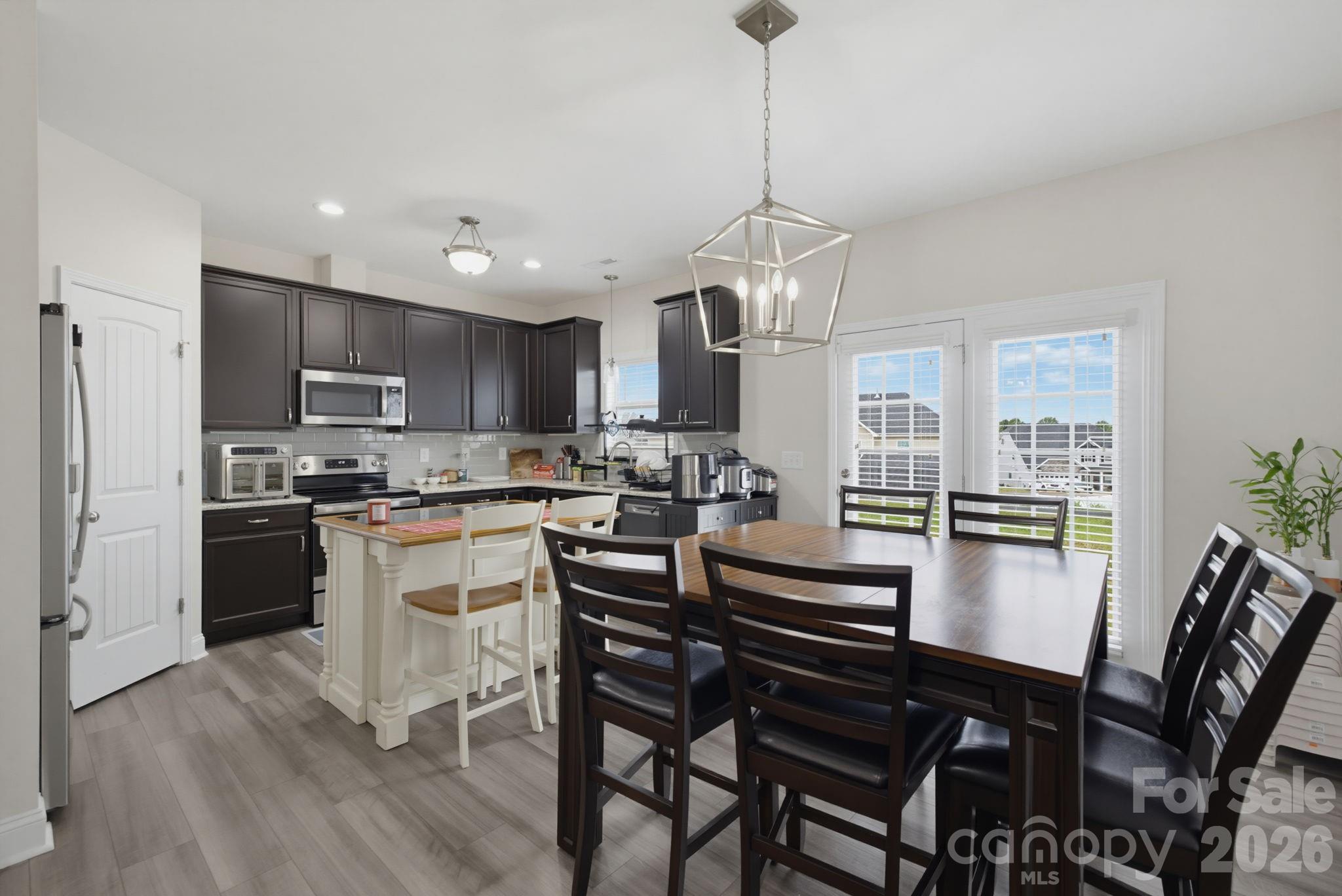 668 Palomino Mustang Drive Property Photo 8