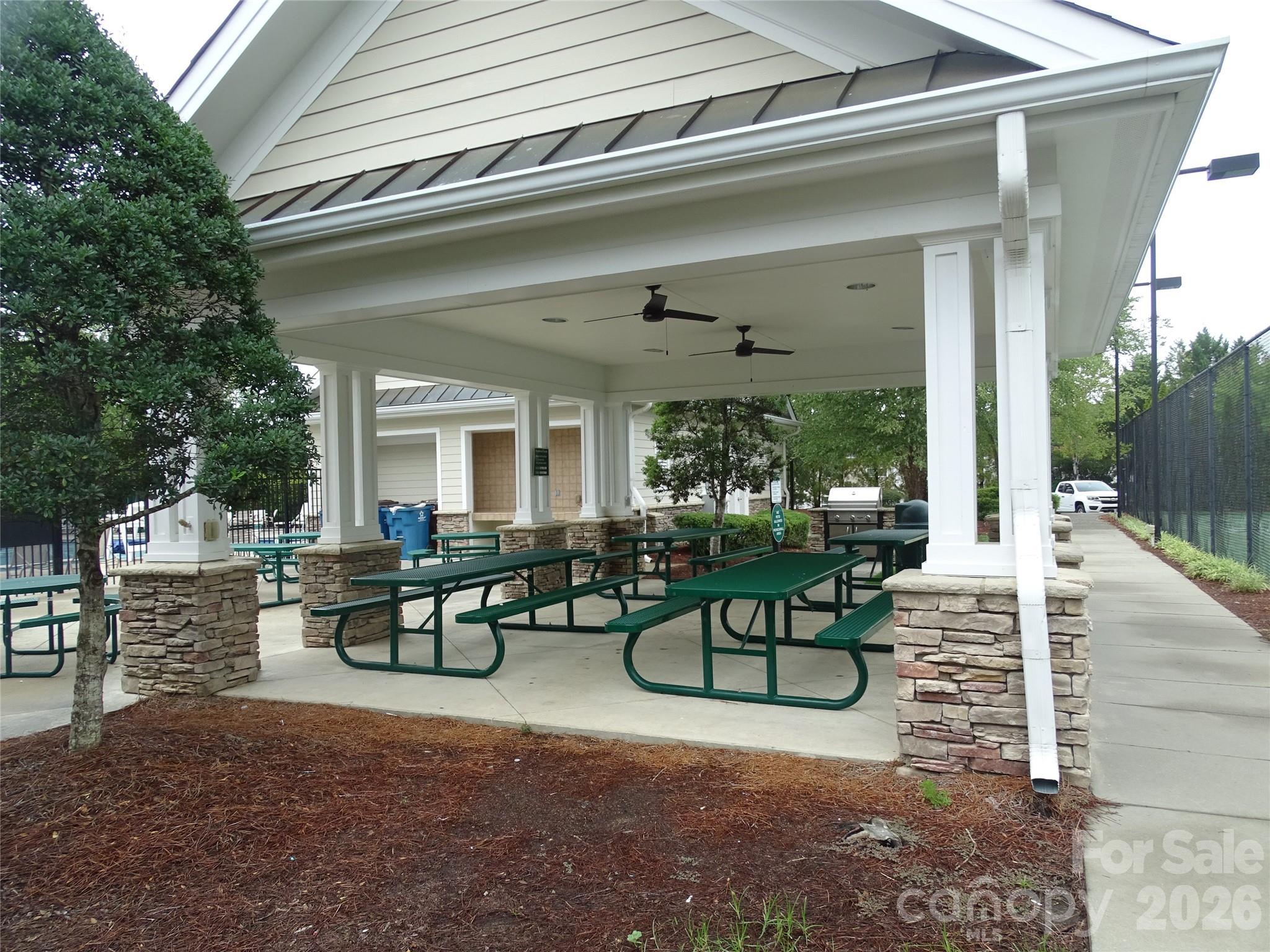 668 Palomino Mustang Drive Property Photo 33