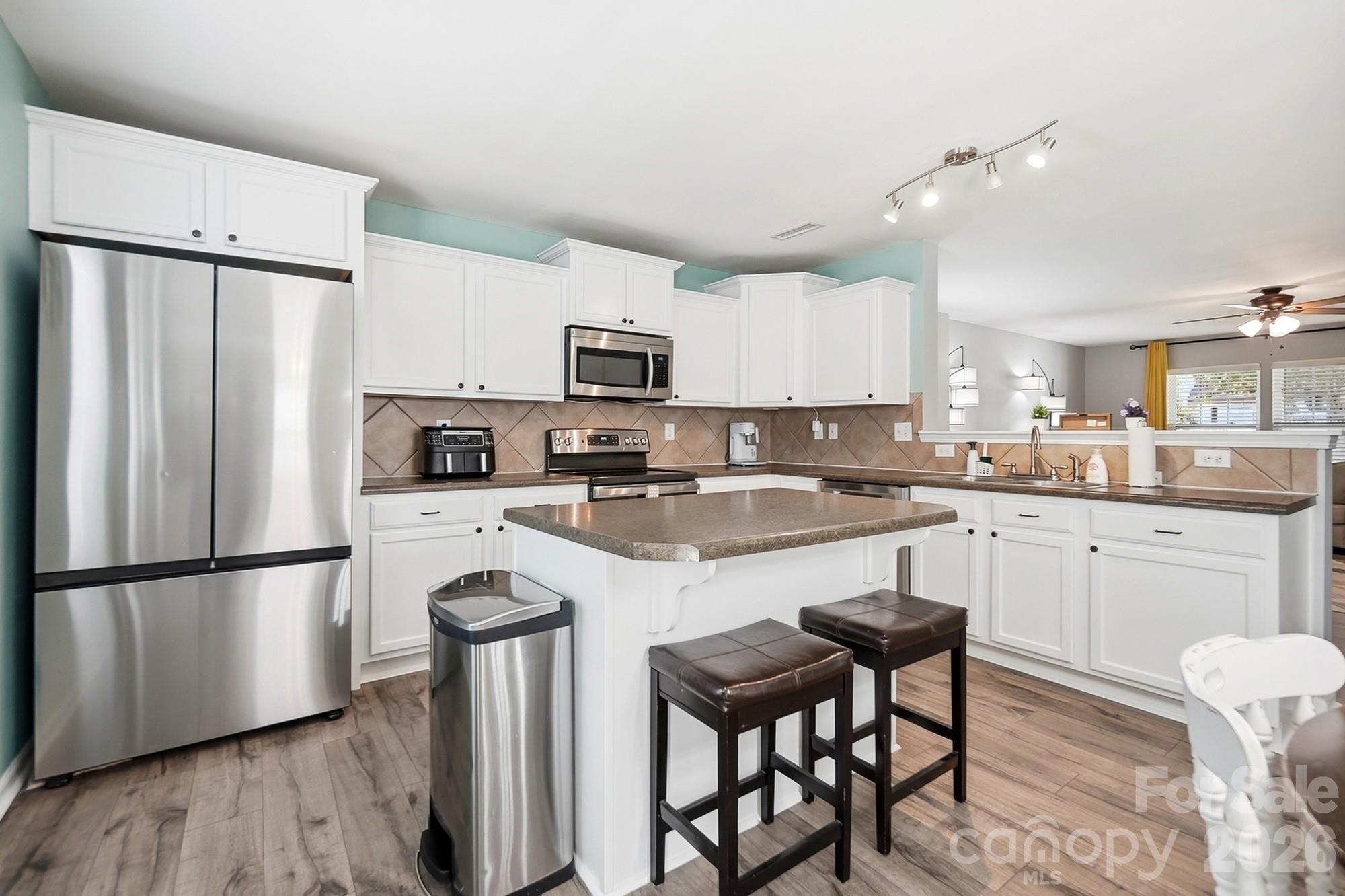 513 Sansberry Drive Property Photo 10