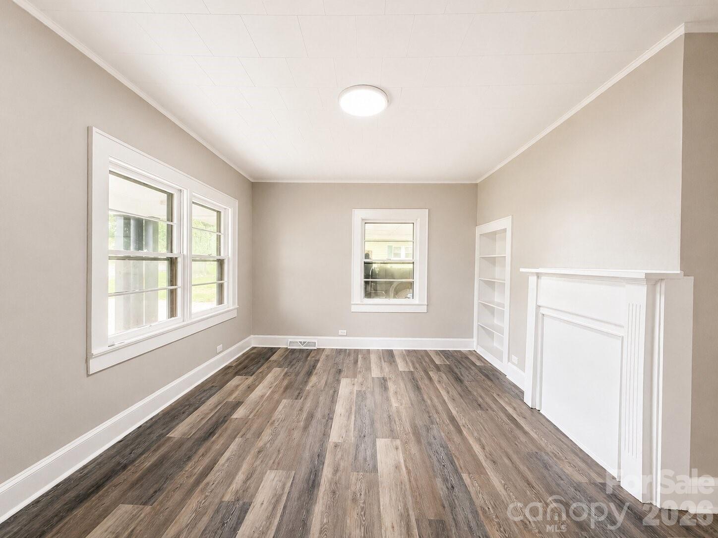 113 Mountain View Street Property Photo 3