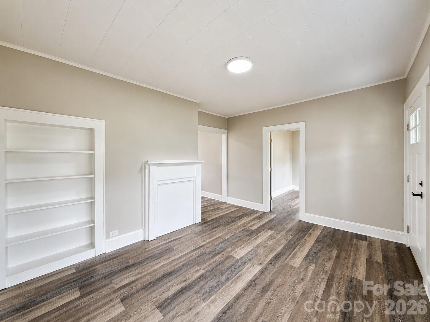113 Mountain View Street Property Photo 6