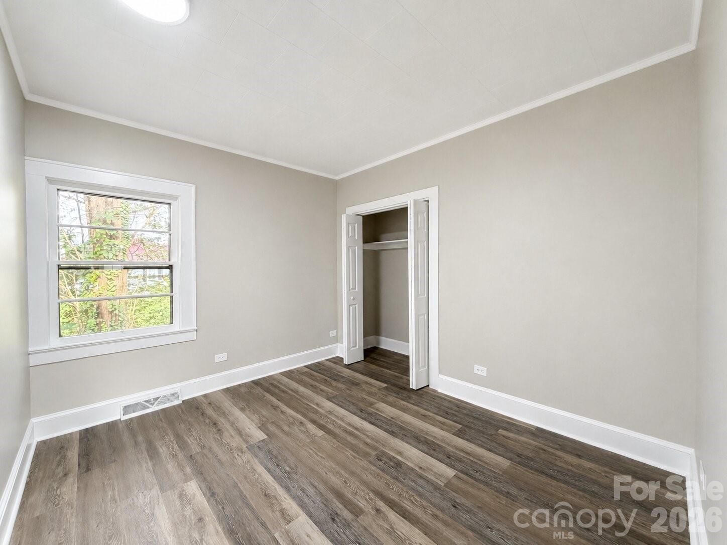 113 Mountain View Street Property Photo 16