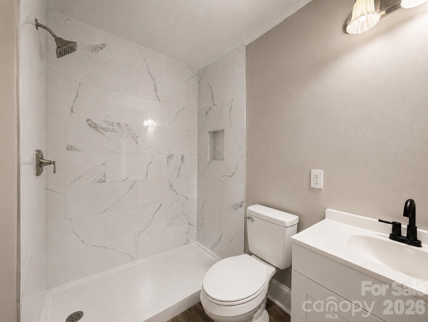 113 Mountain View Street Property Photo 17