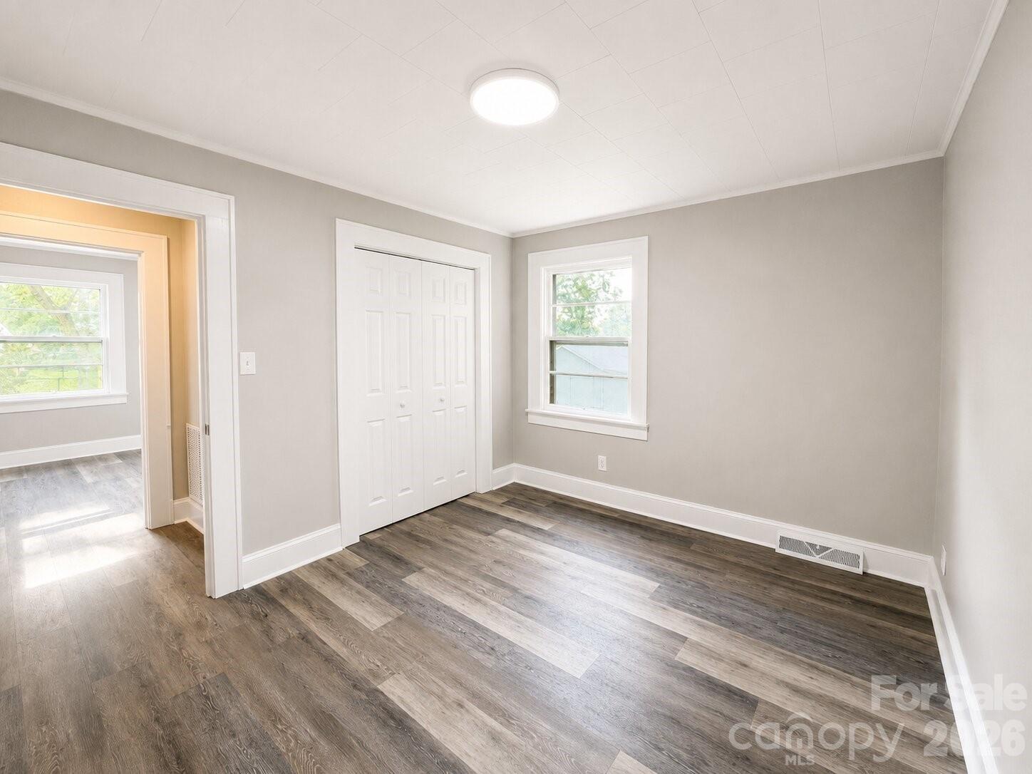 113 Mountain View Street Property Photo 23