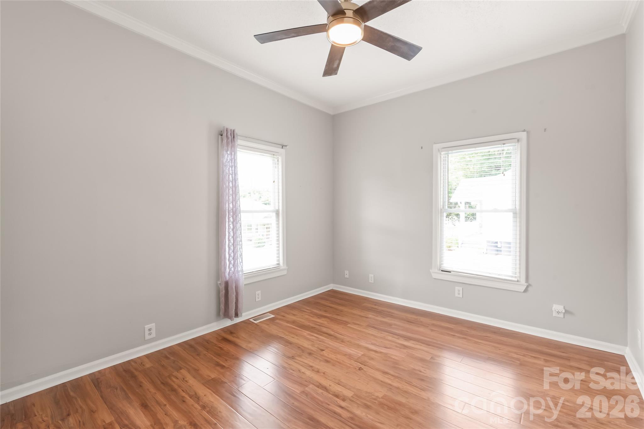 200 Park Avenue Property Photo 10