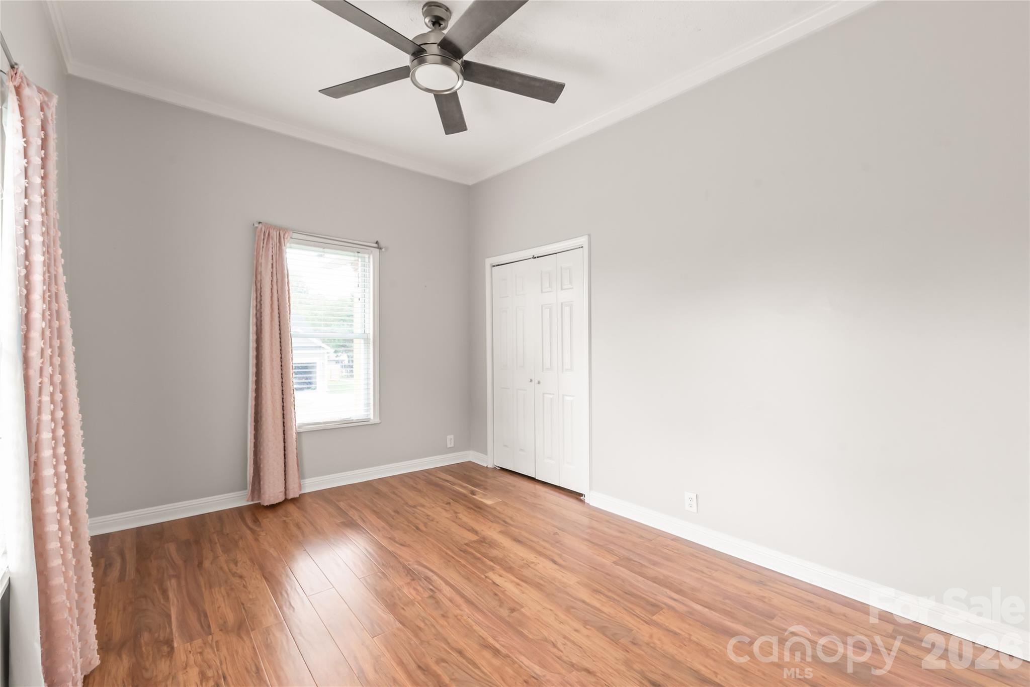 200 Park Avenue Property Photo 21