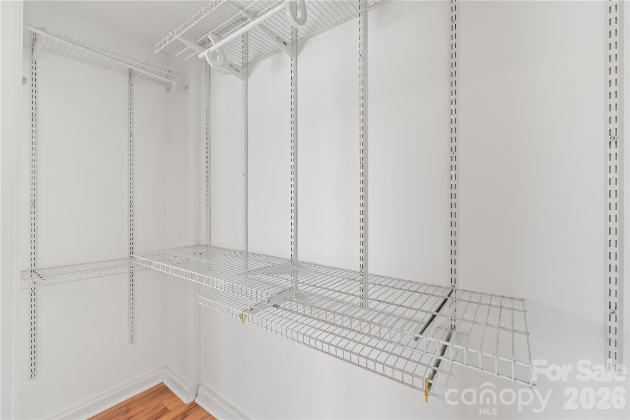200 Park Avenue Property Photo 27