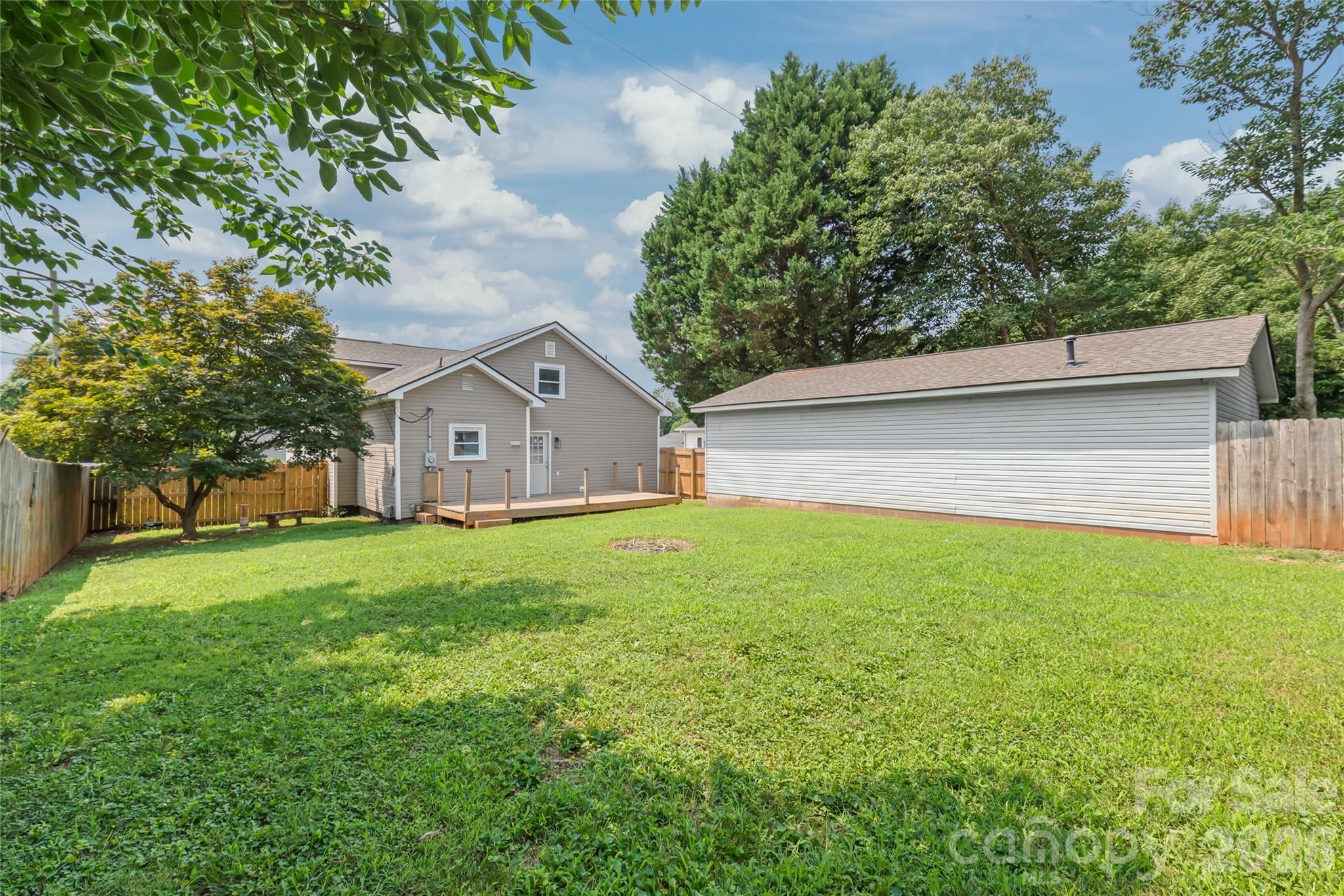 200 Park Avenue Property Photo 38