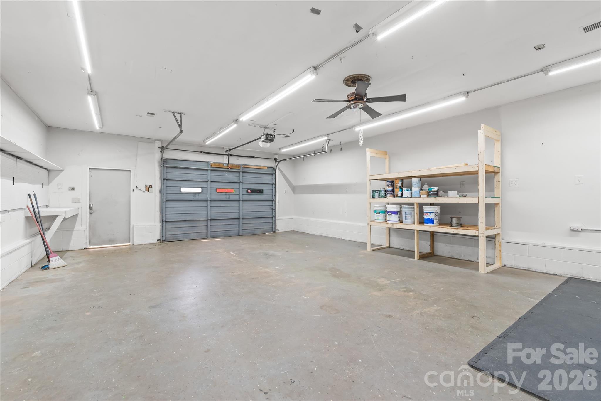 200 Park Avenue Property Photo 40