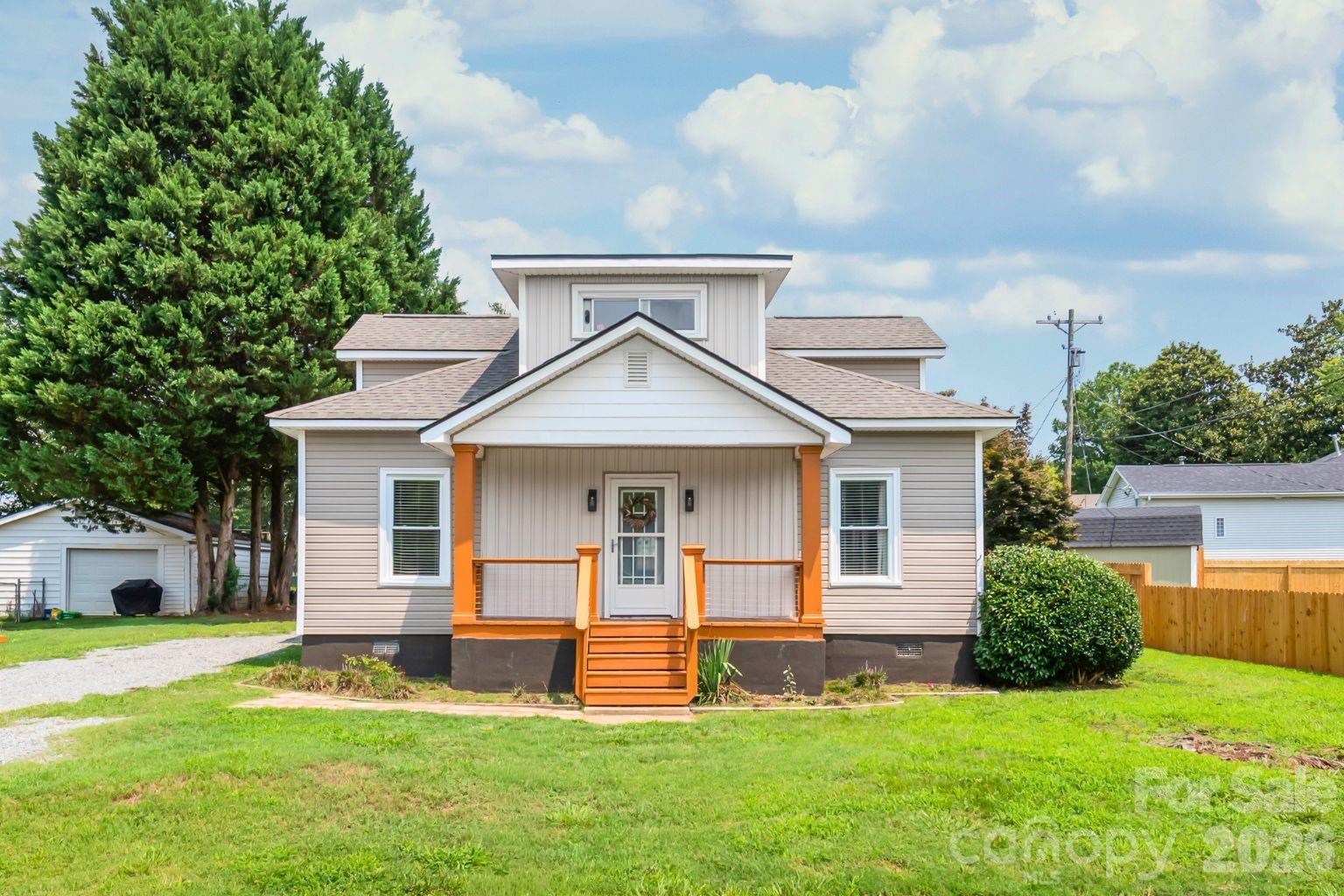 200 Park Avenue Property Photo 43