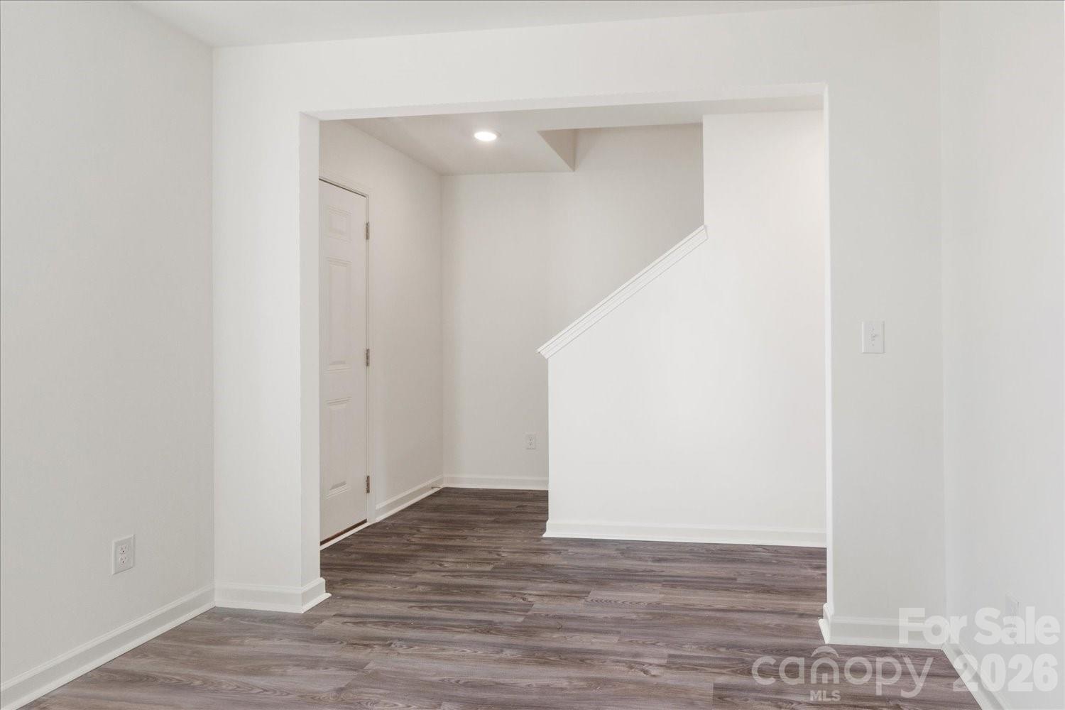 123 Russet Road Property Photo 7