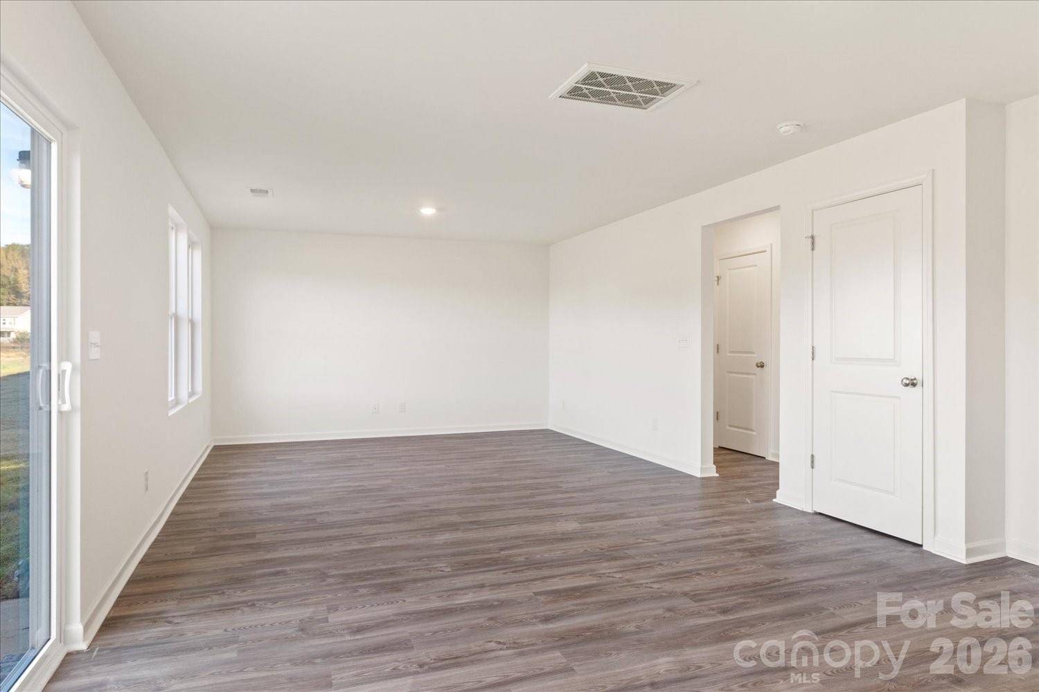 123 Russet Road Property Photo 10